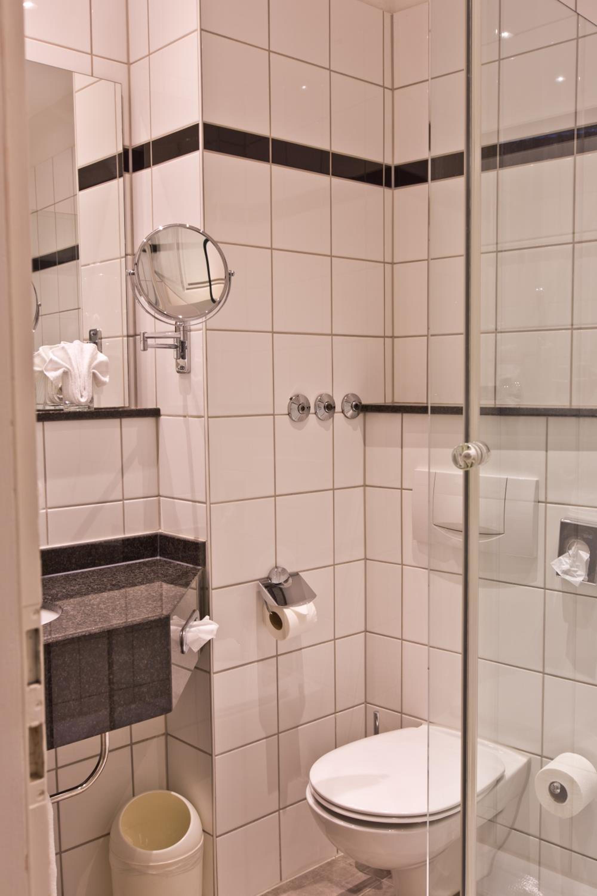 Business Double Room - Photo 3
