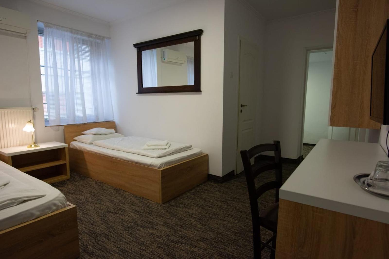 Apartment - Photo 2