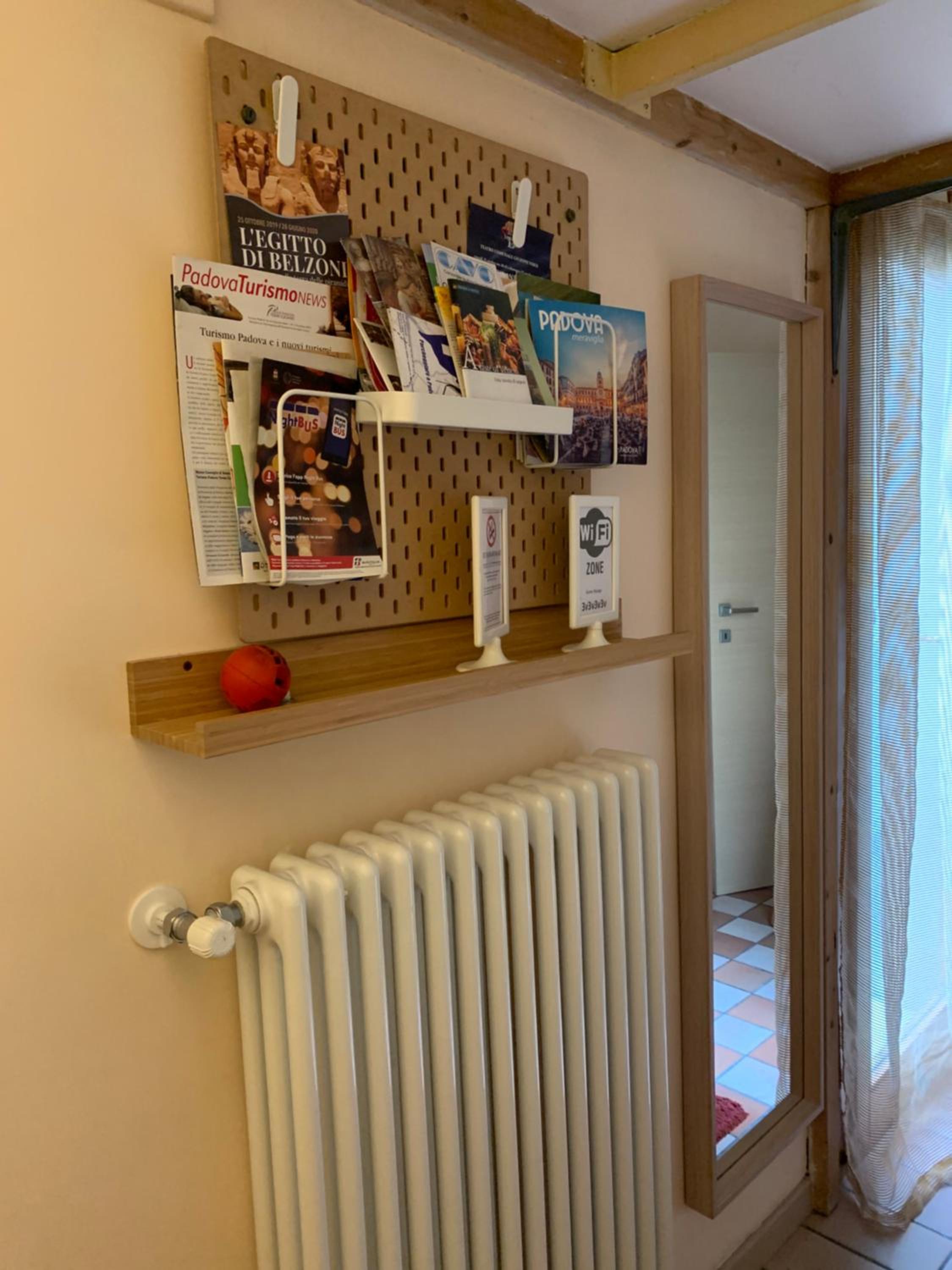 Twin Room - Photo 3