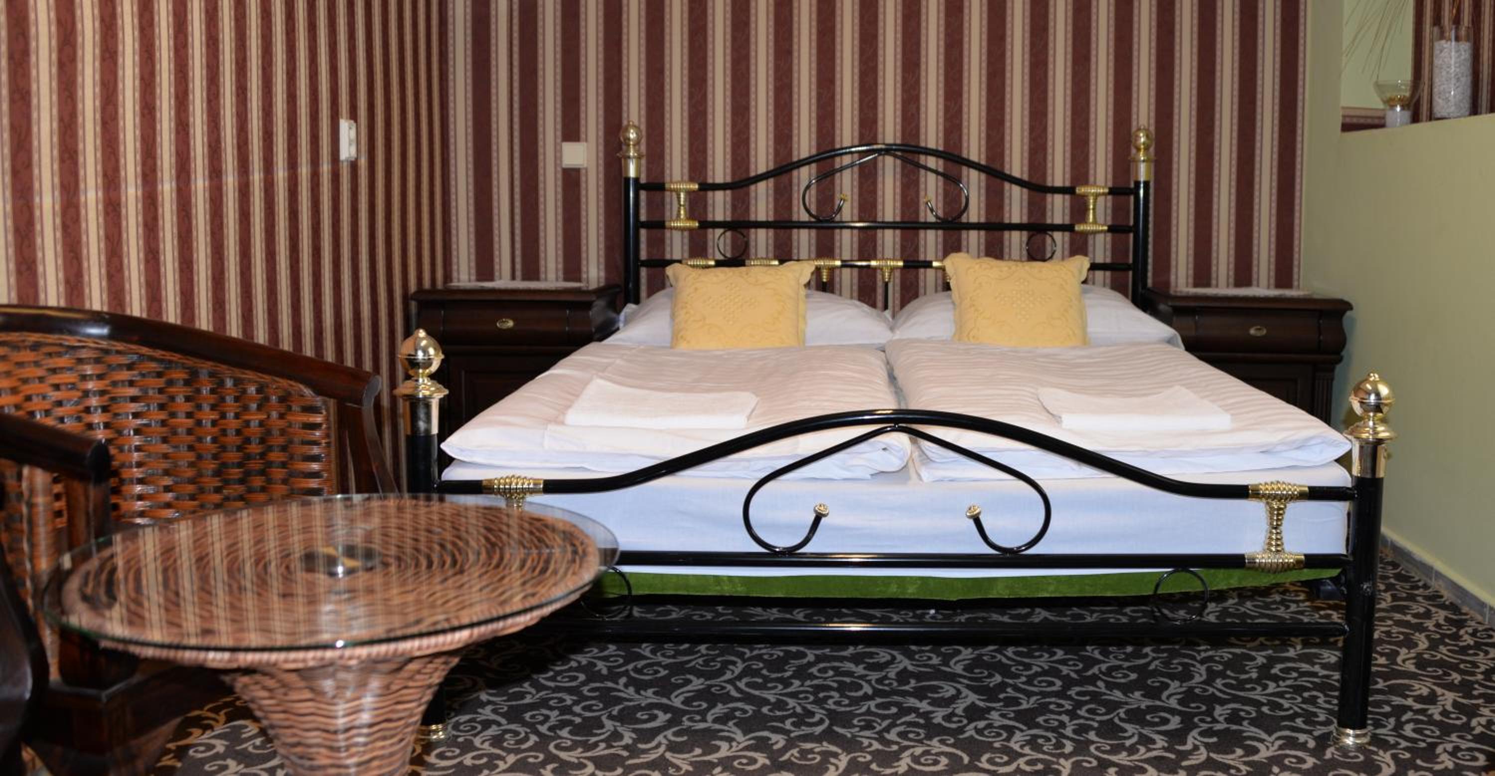 Double or Twin Room photo 3