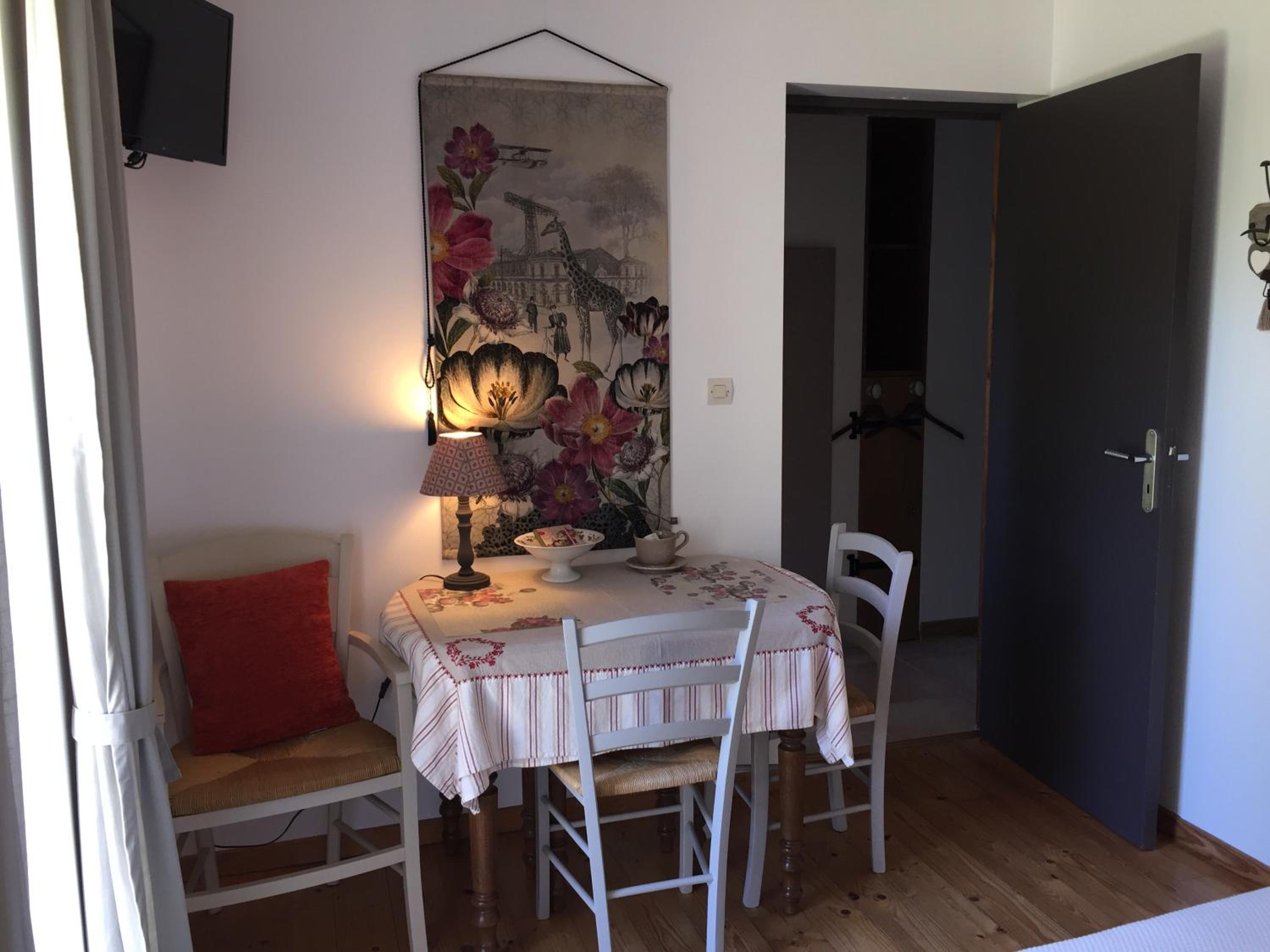 Family Double Room - Photo 2