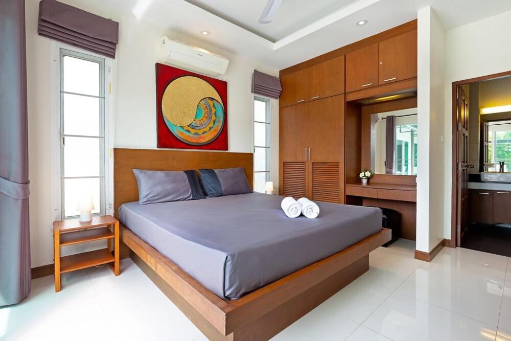 Villa photo 1