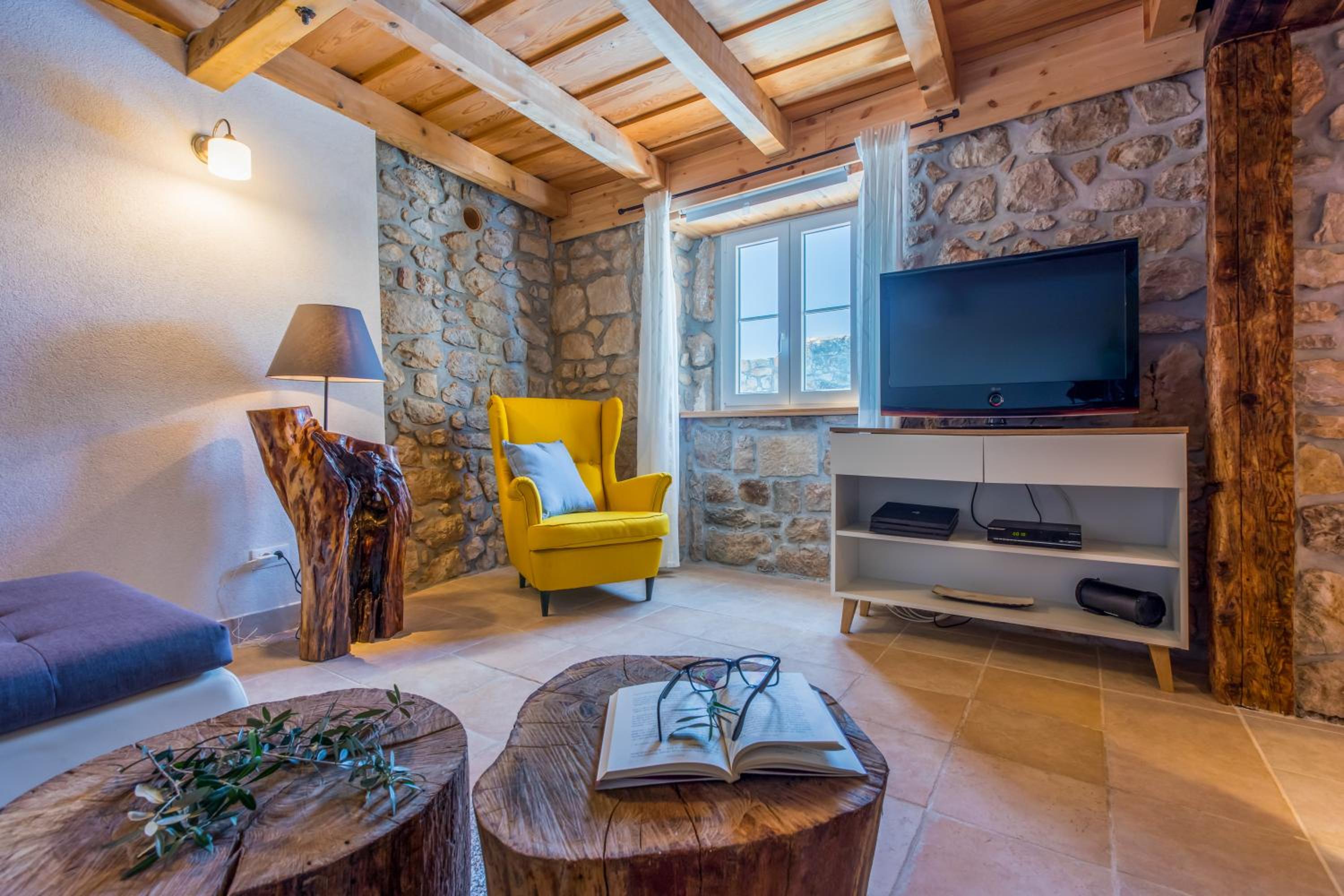 Three-Bedroom Villa photo 1