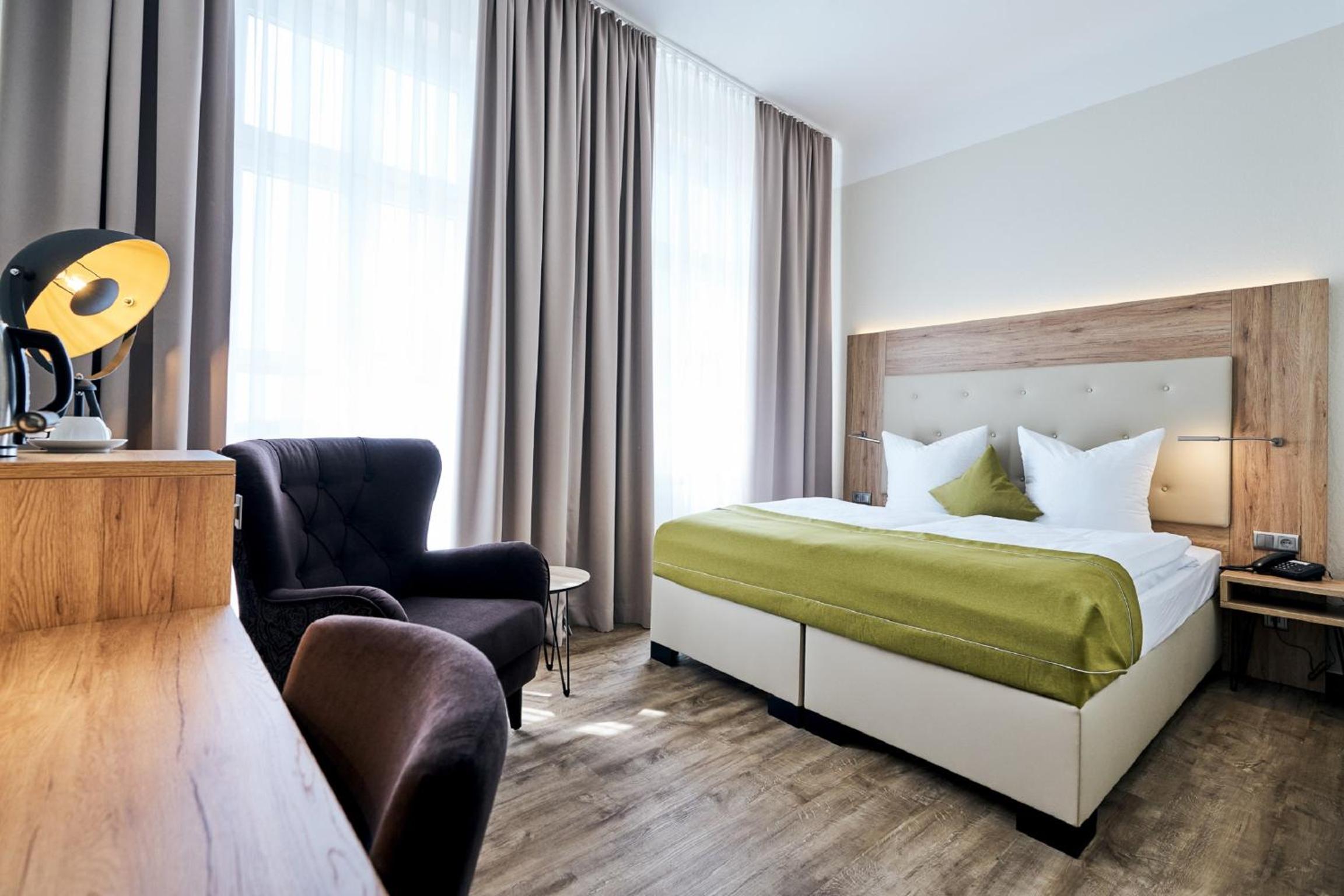 Double Room with Lake View
