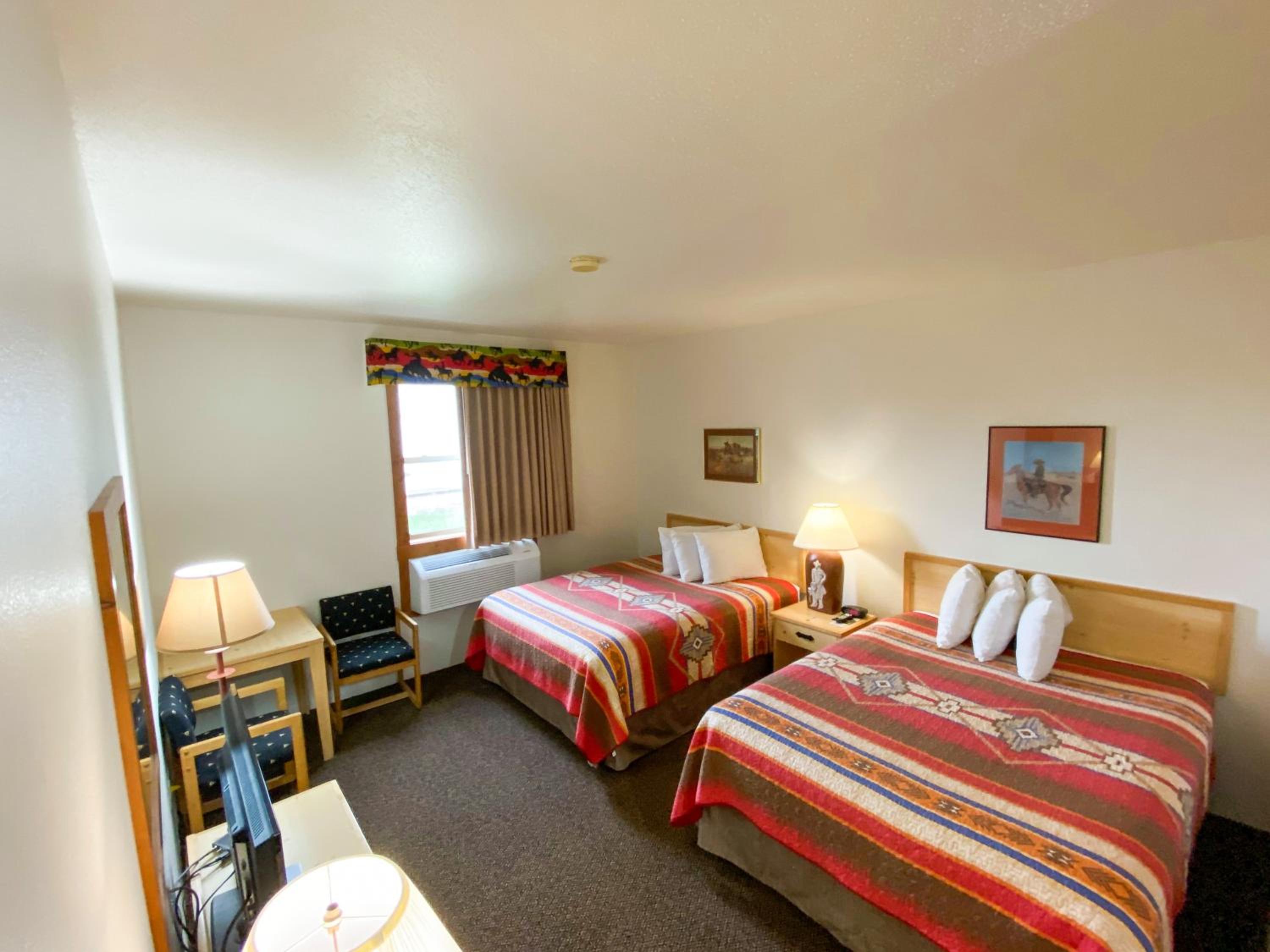 Queen Room with Two Queen Beds - Photo 1