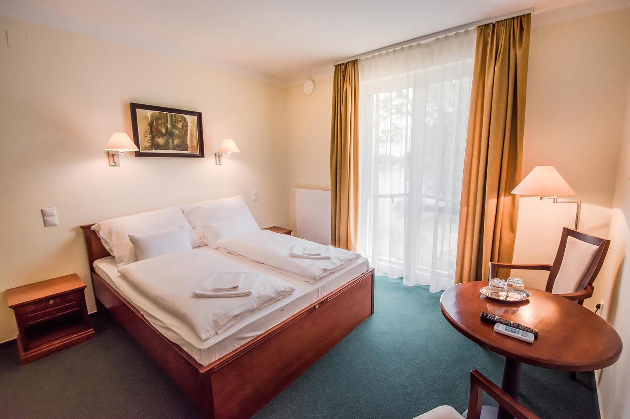 Standard Queen Room photo 1