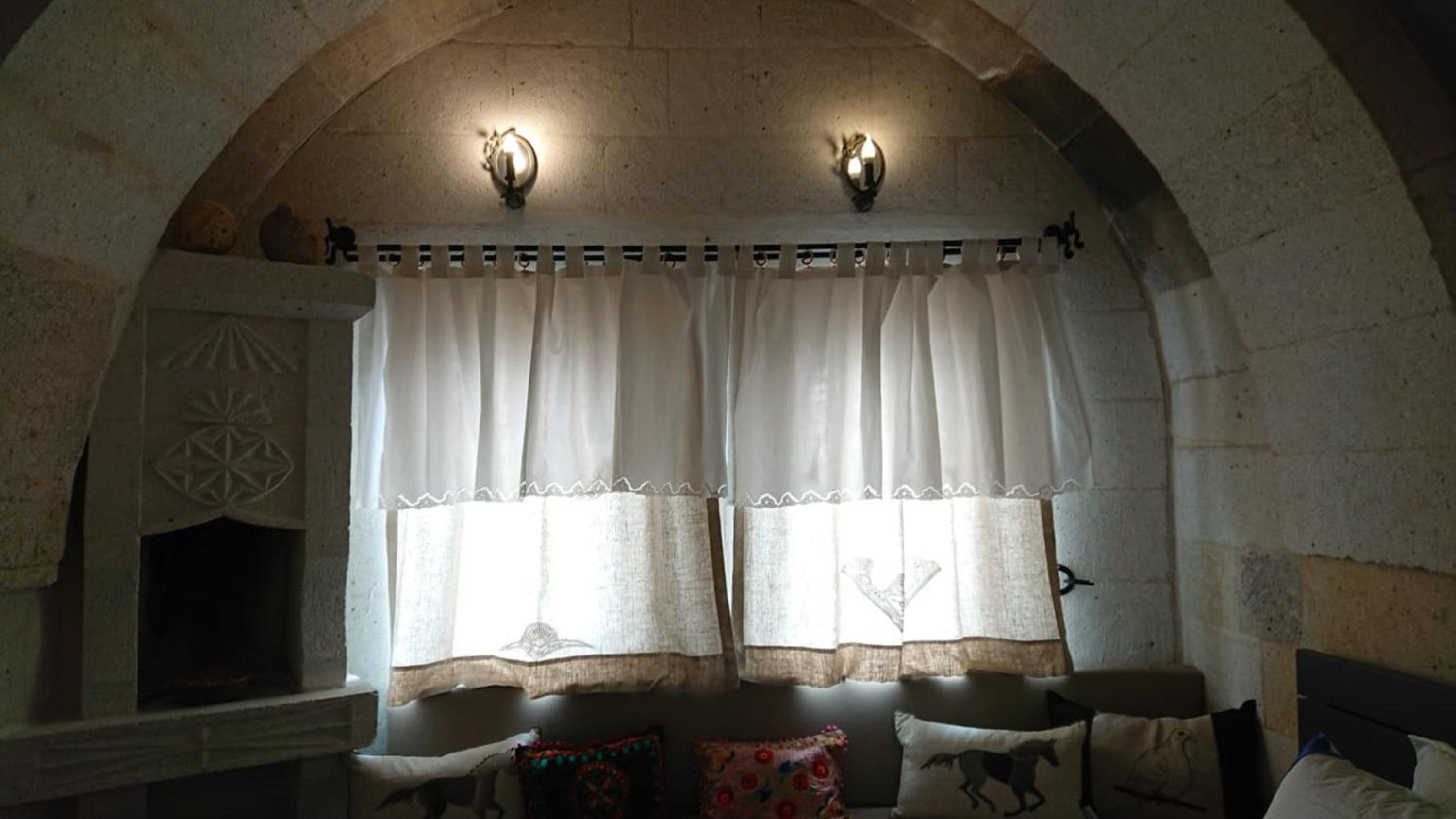 Twin Room with Mountain View - Photo 1