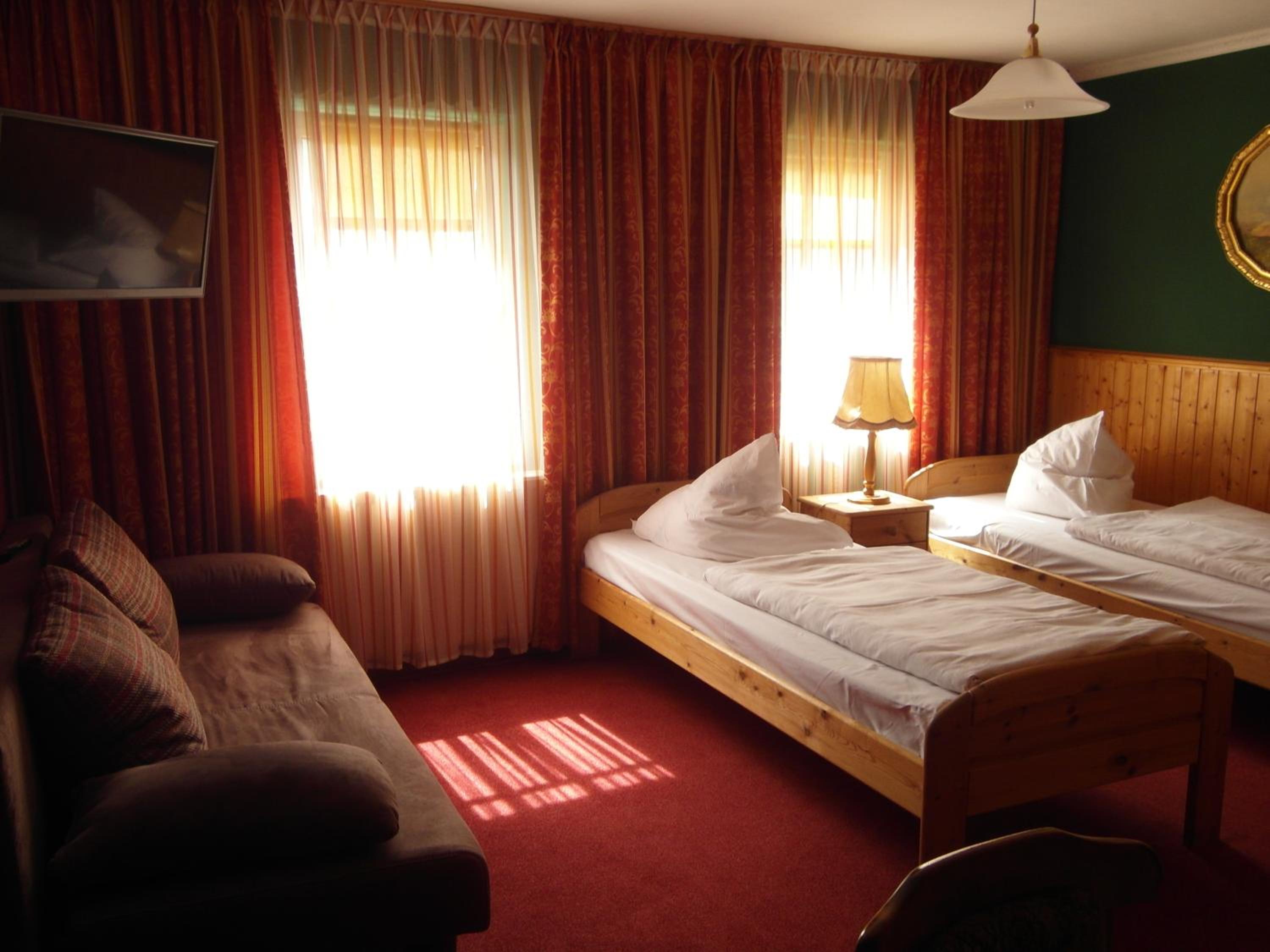 Double or Twin Room with Shower photo 1