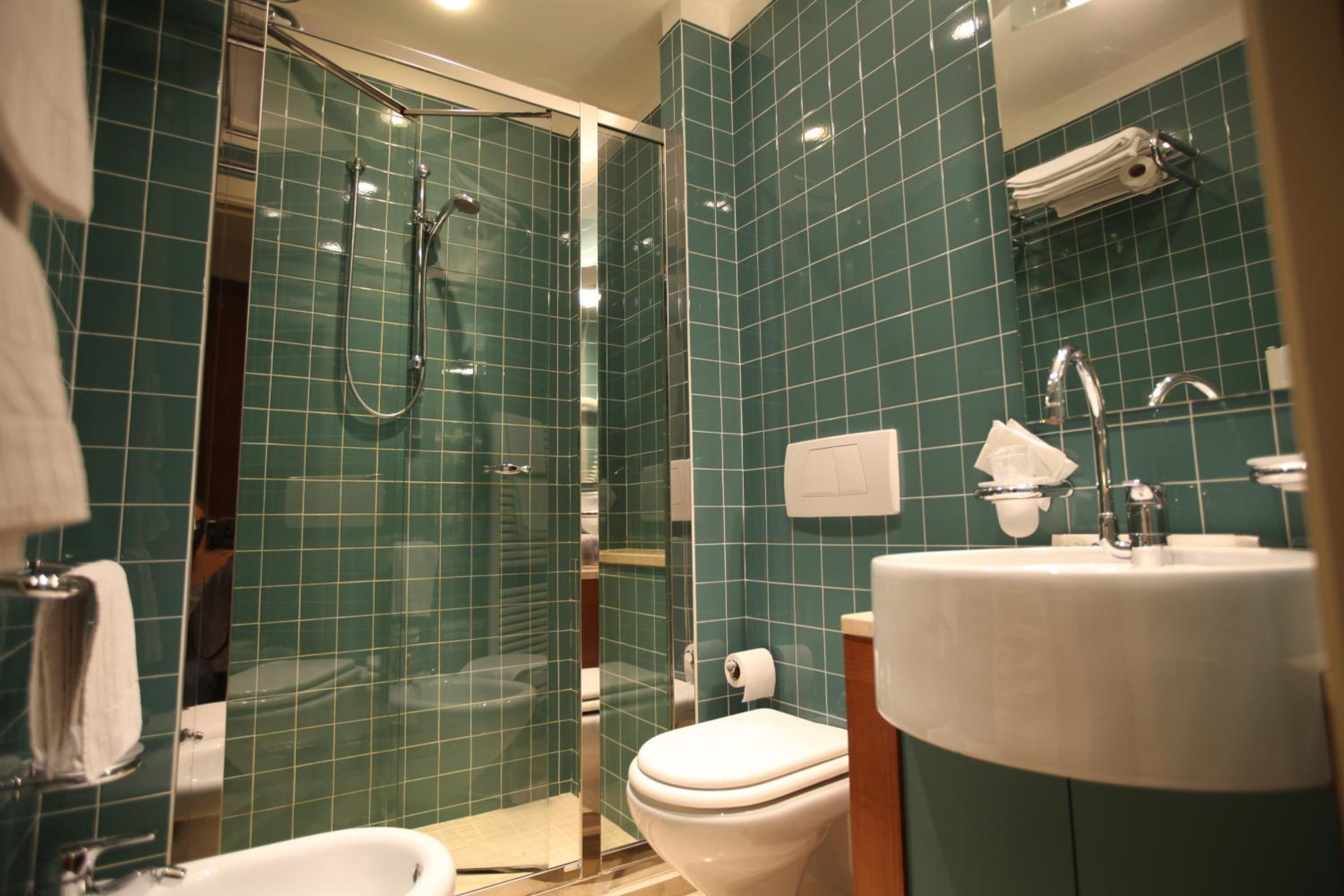 Triple Room - Photo 7