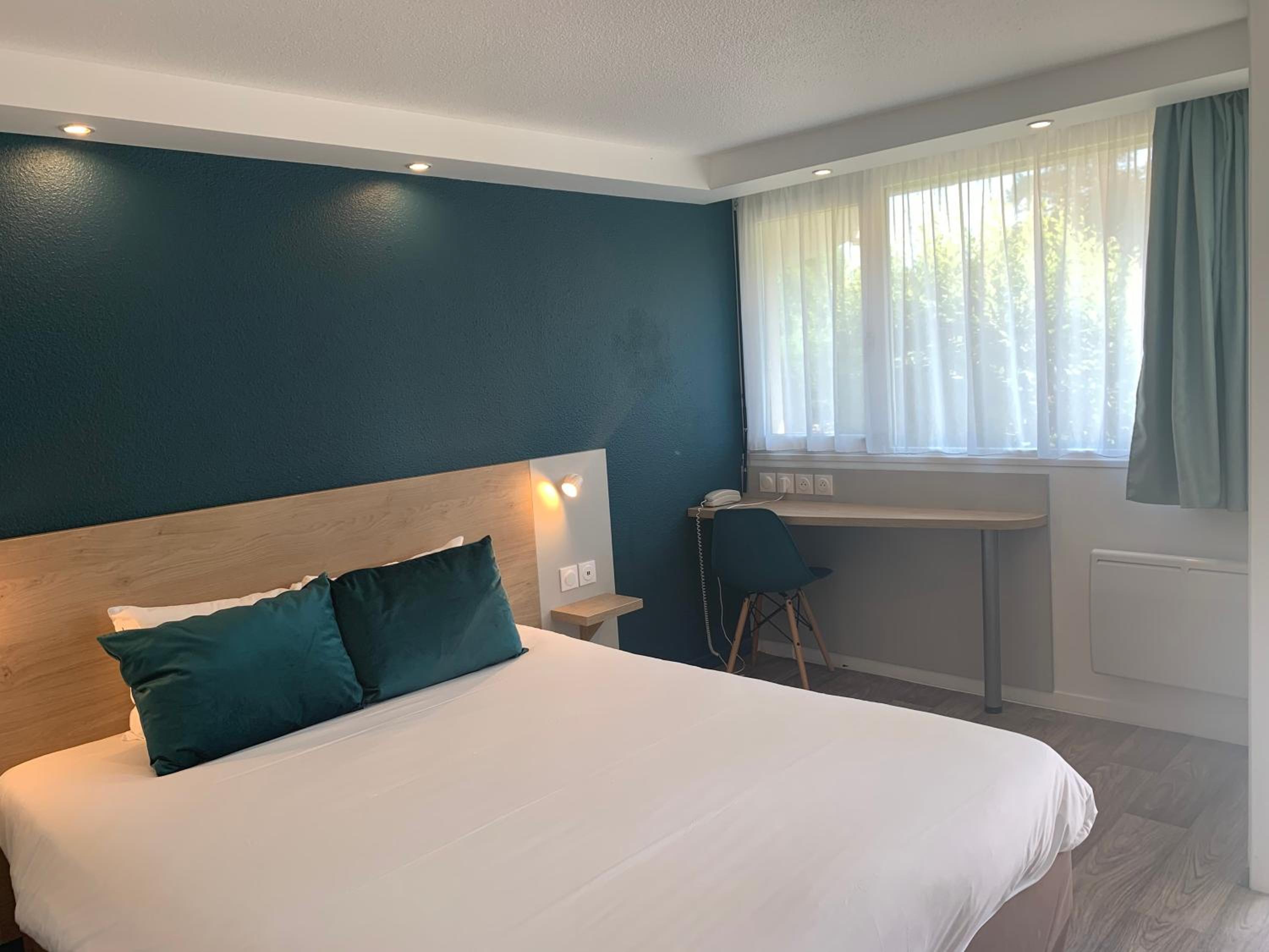 Double Room - Photo 6