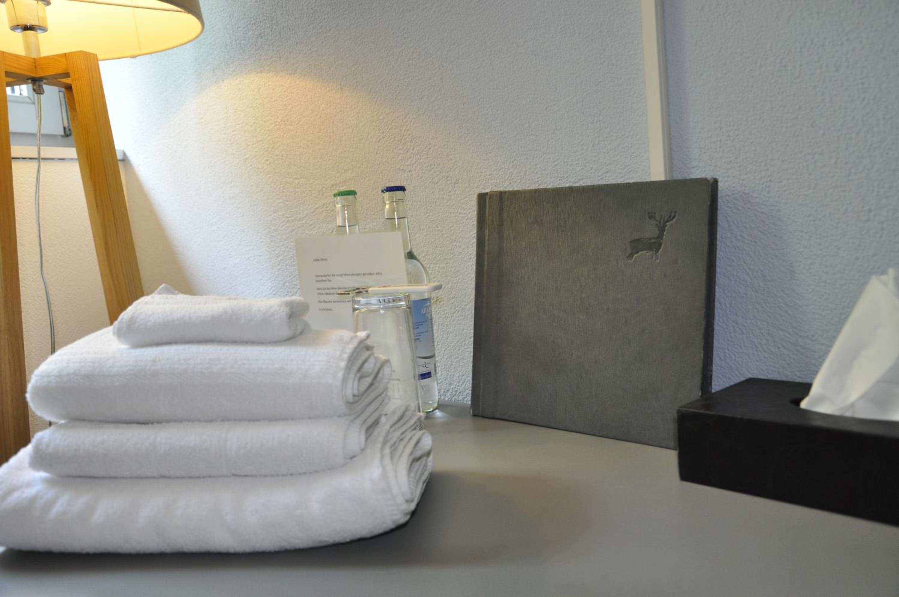 Single Room With Bathroom photo 2
