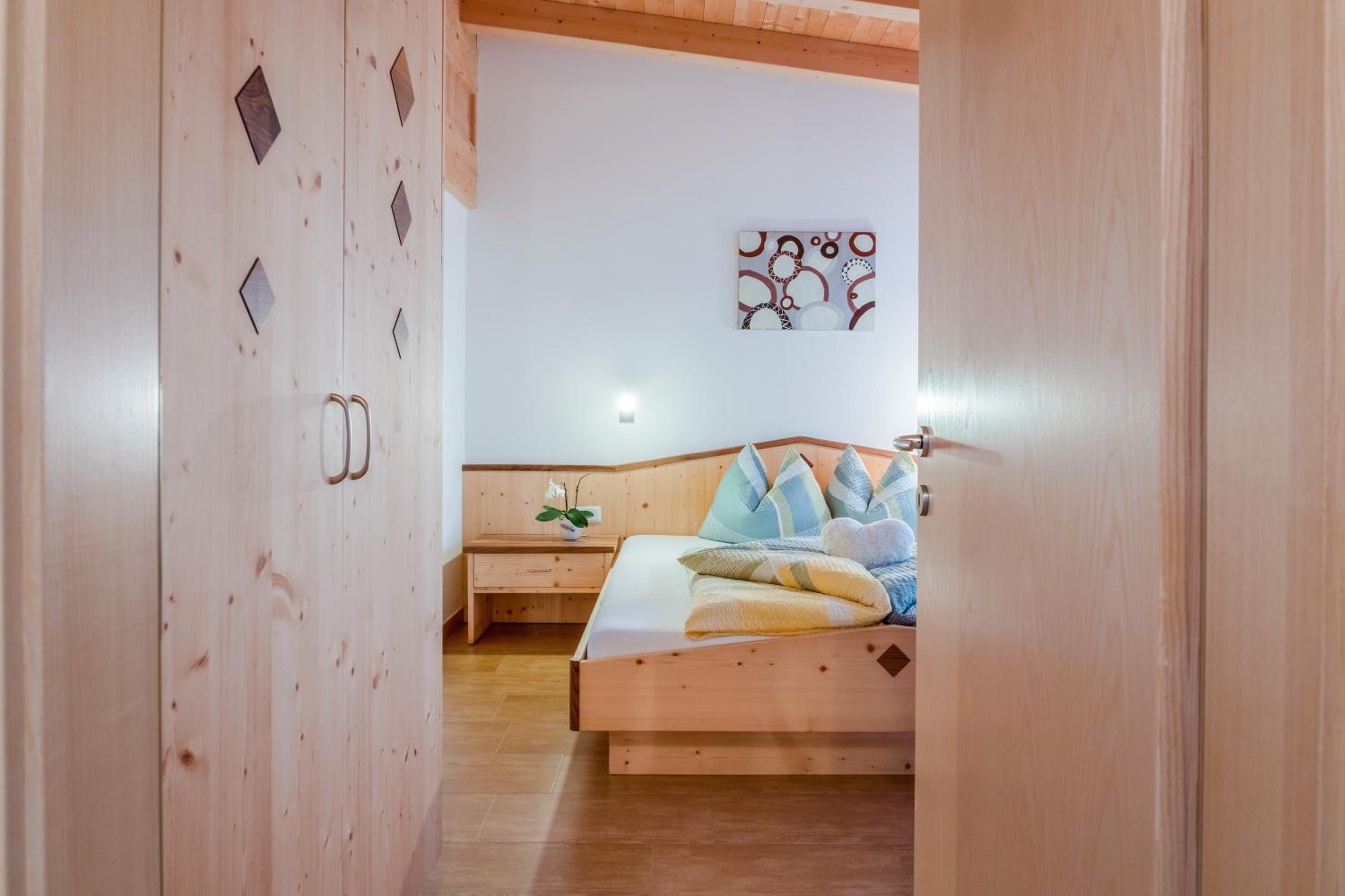 Two-Bedroom Deluxe Apartment with Balcony photo 1