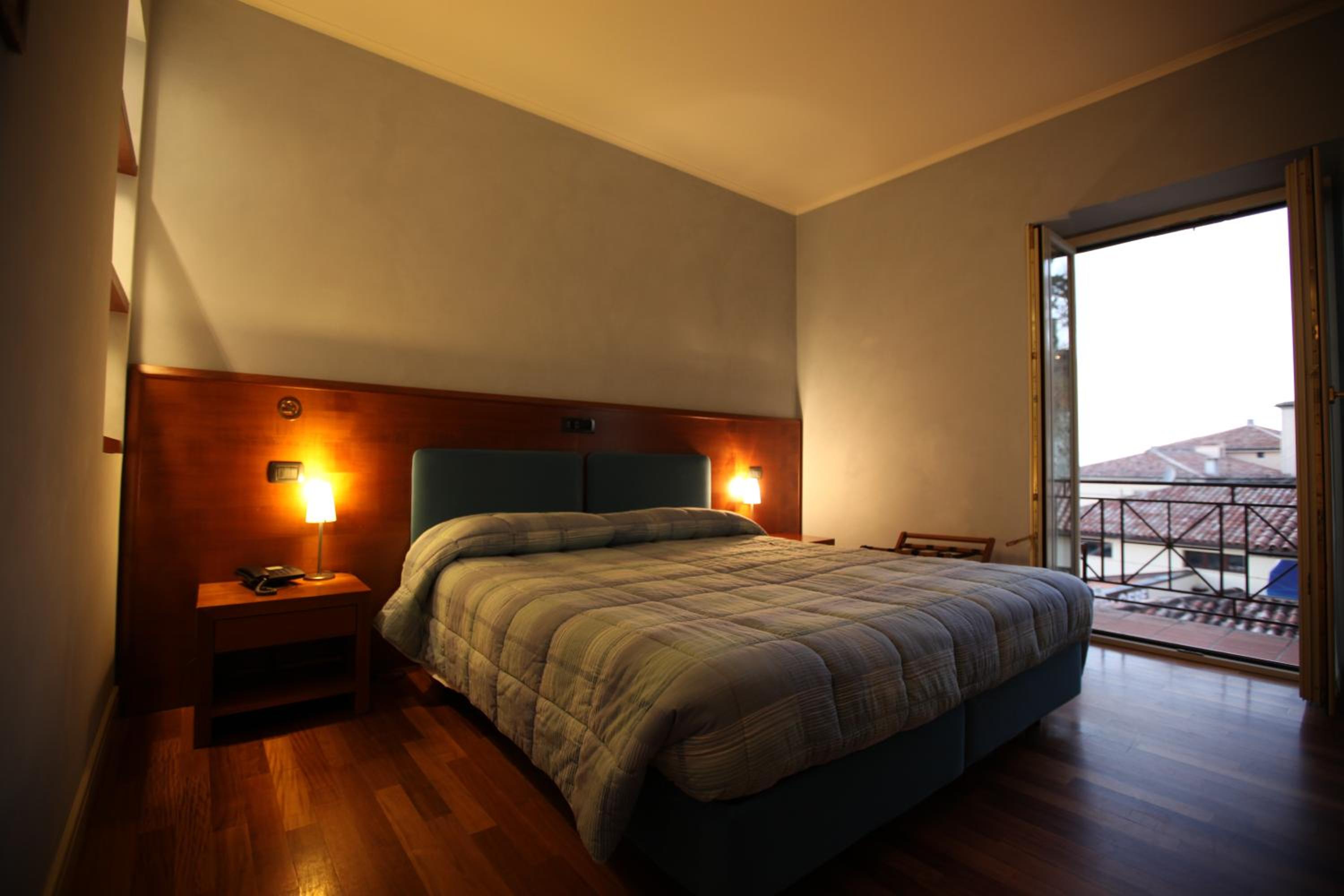 Triple Room - Photo 1