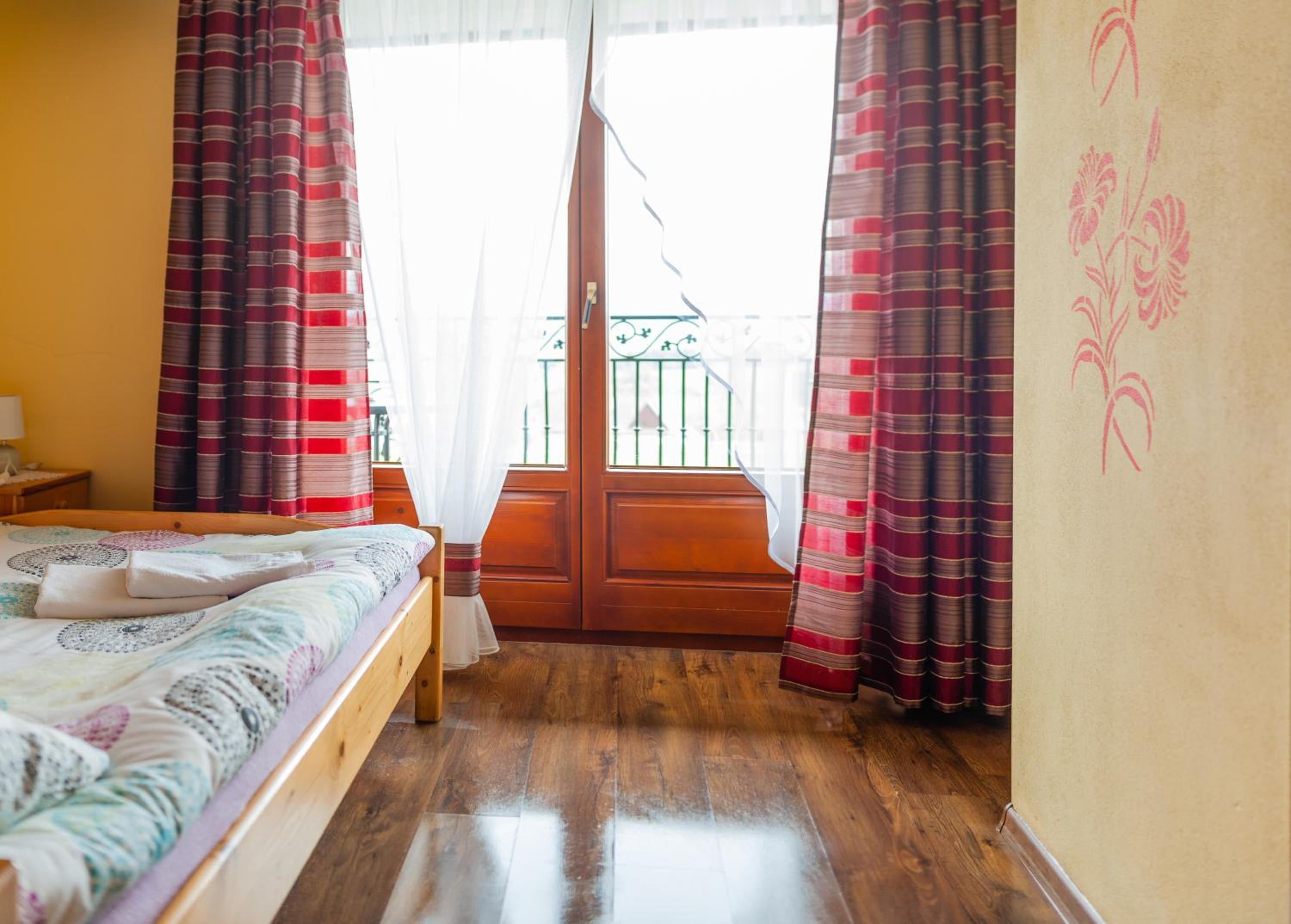 Double Room - Photo 4