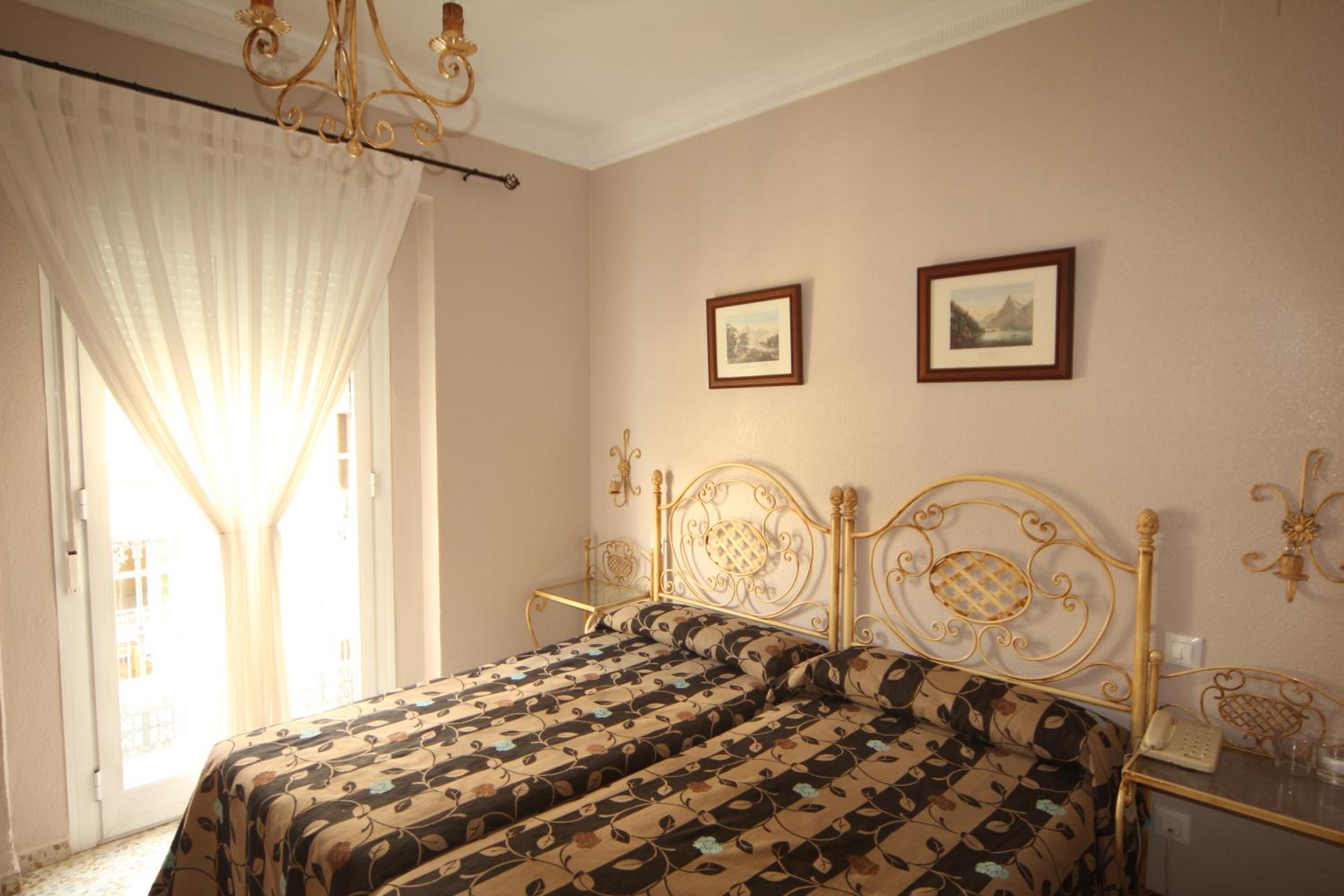 Habitación Doble o con Dos Camas