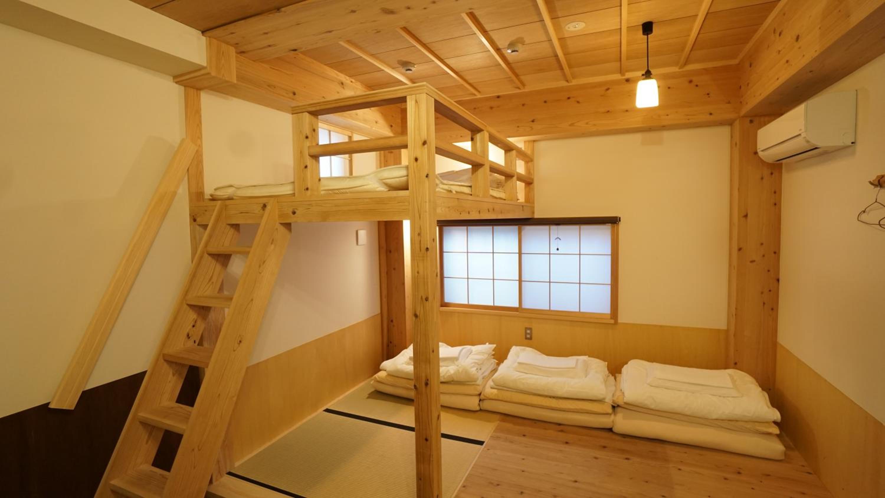 Japanese-Style Room