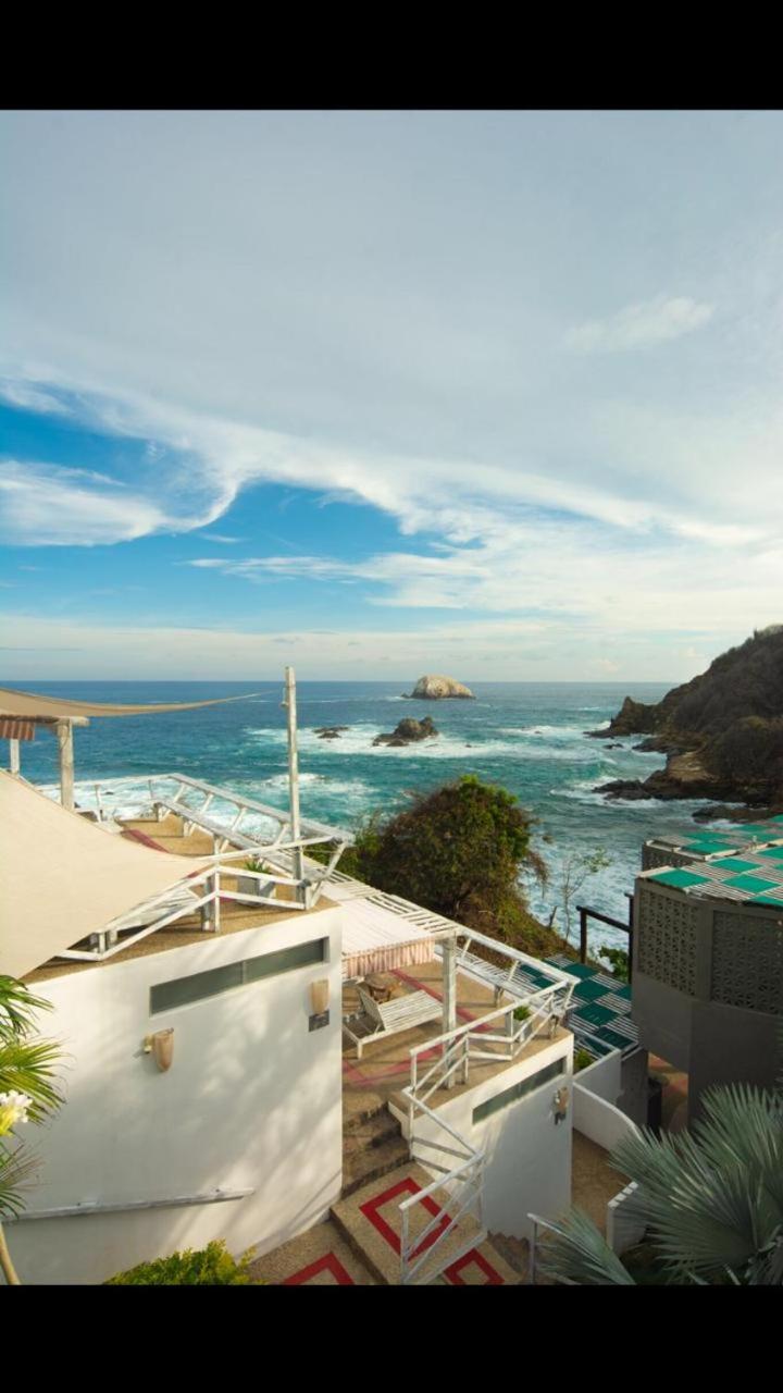 Deluxe Suite with Sea View - Photo 2