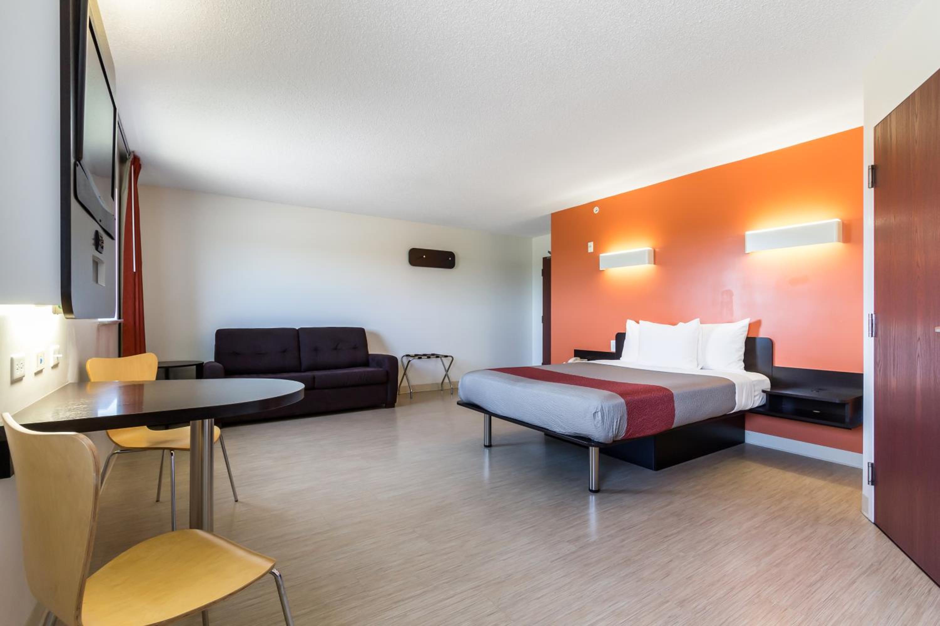 Deluxe Double Room - Non-Smoking - Photo 1