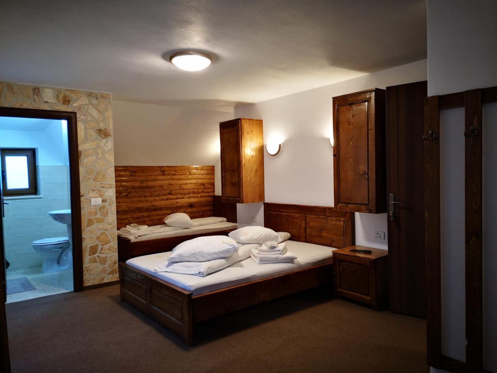 Triple Room - Photo 1