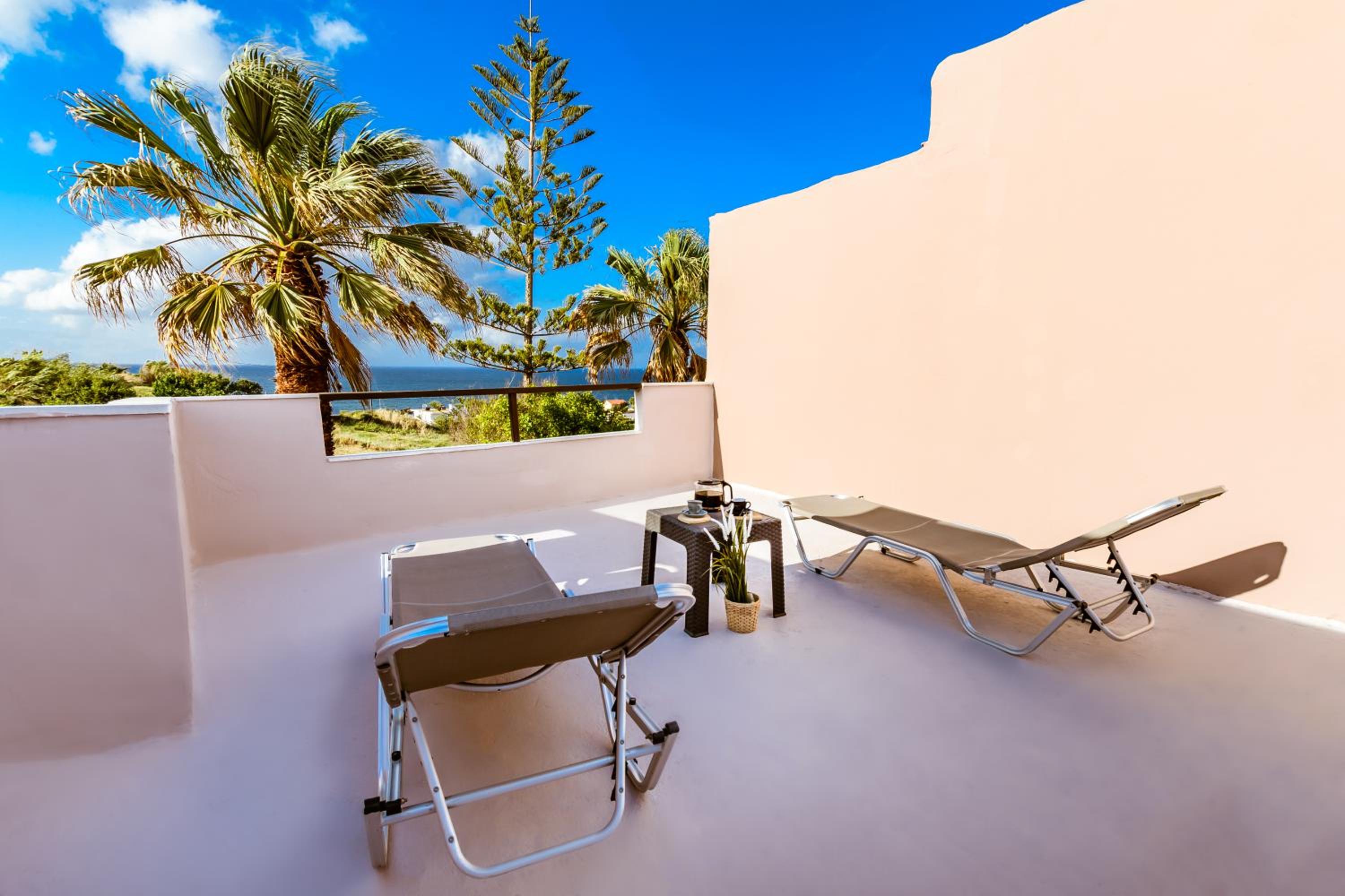 Studio with Sea View - Photo 18