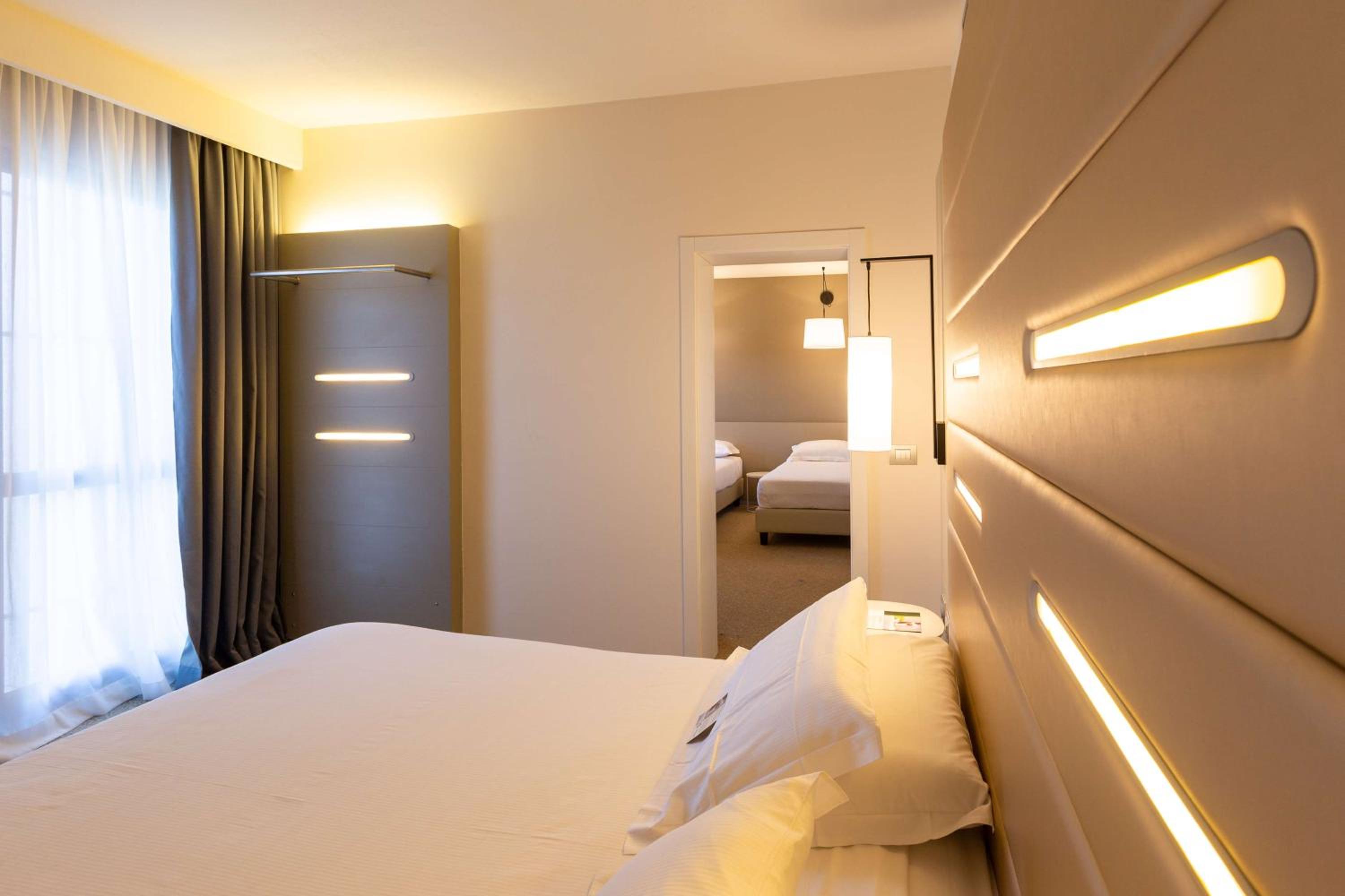 Standard Quadruple Room - Photo 1