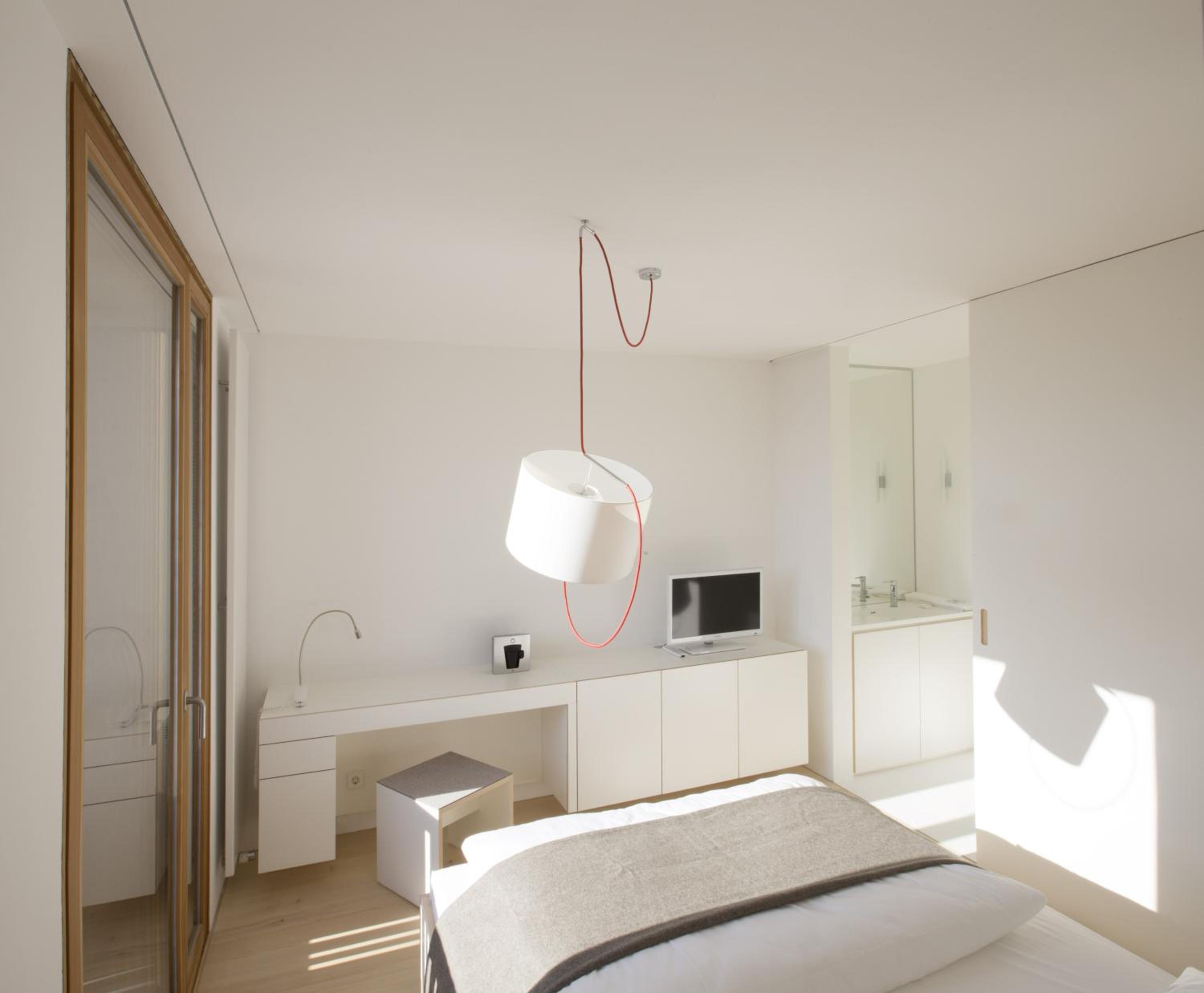 Standard Apartment (1-2 Adults) photo 3