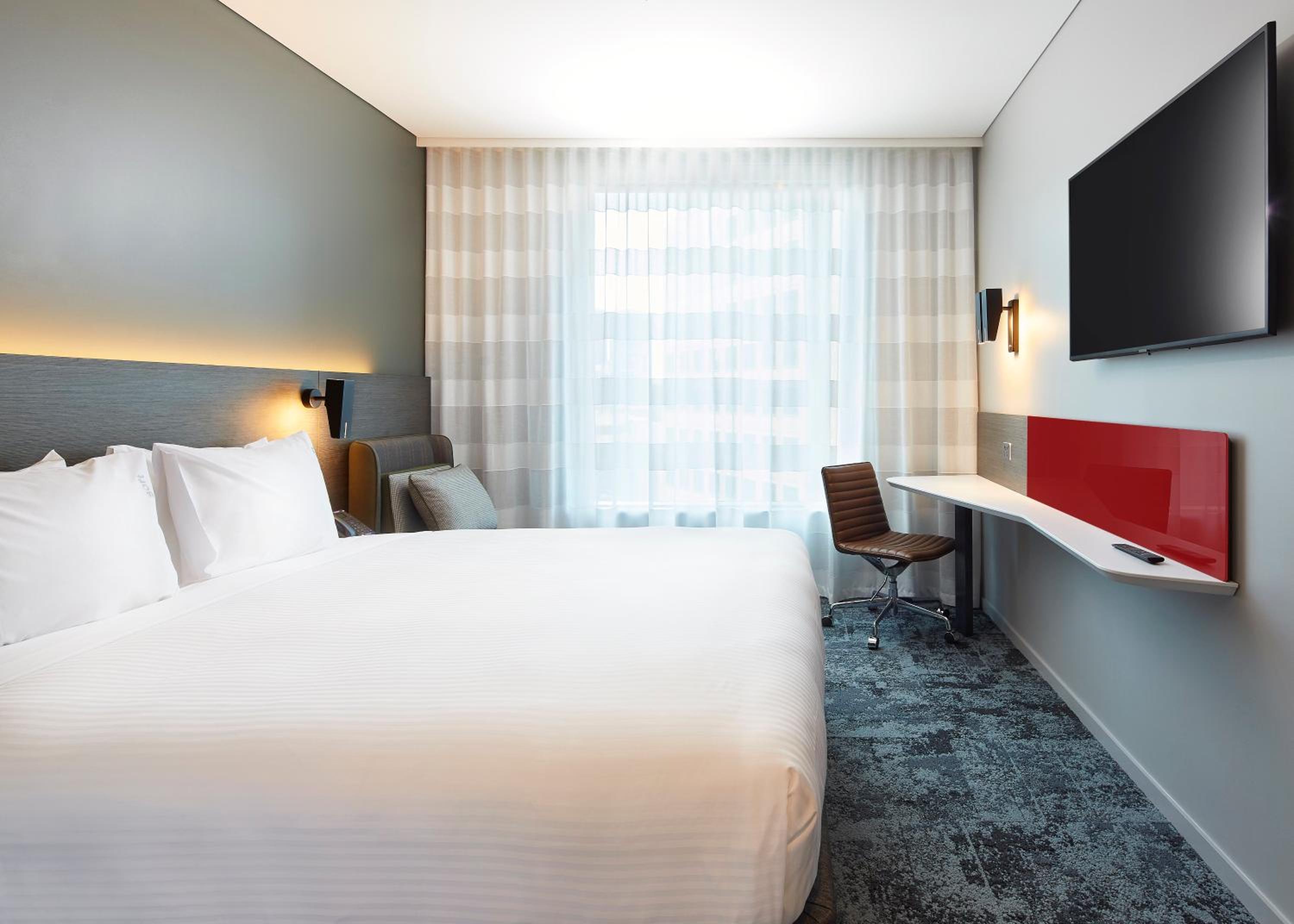 Standard King Room - Free Breakfast - Photo 5