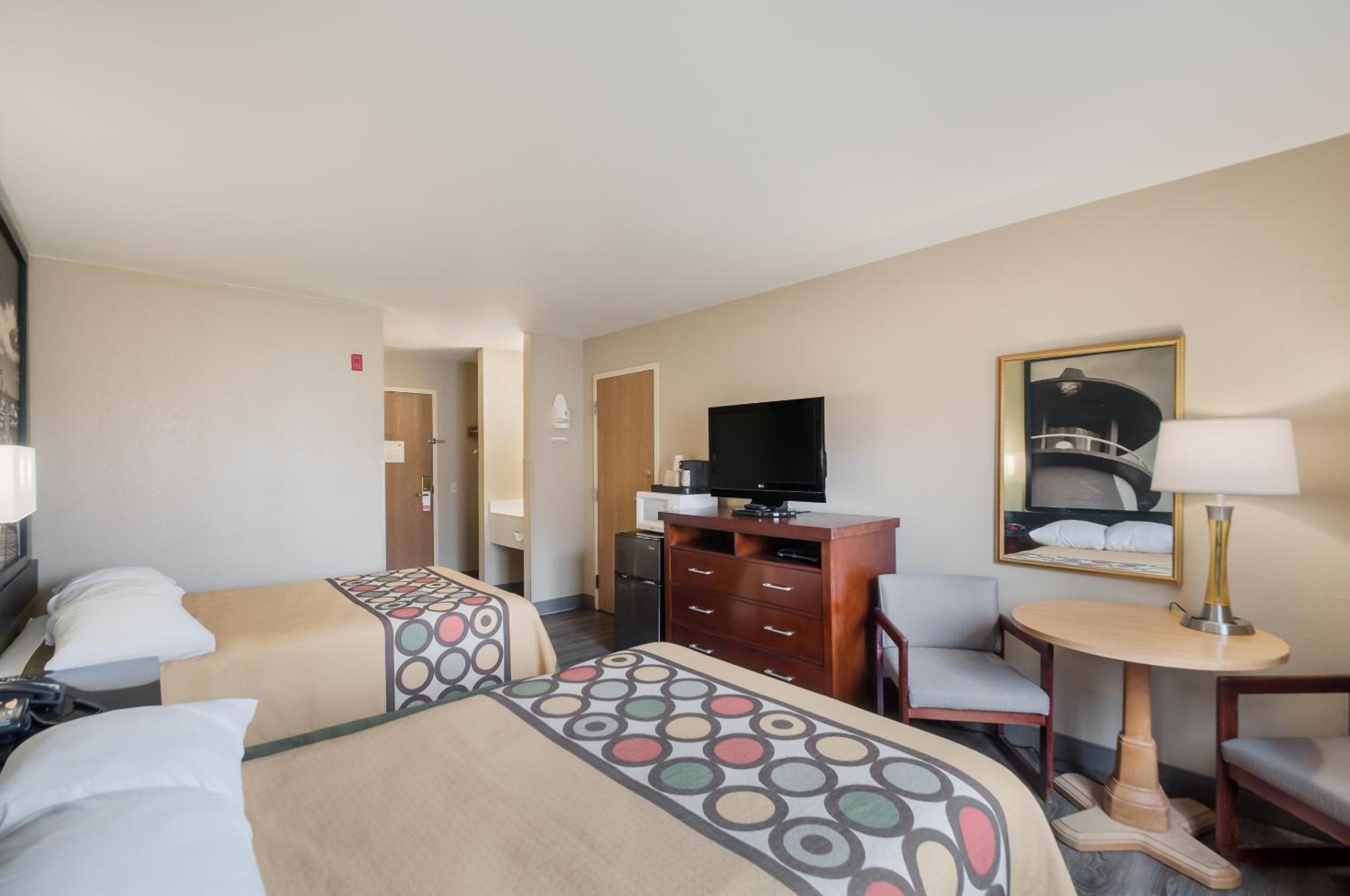 Double Room - Photo 2