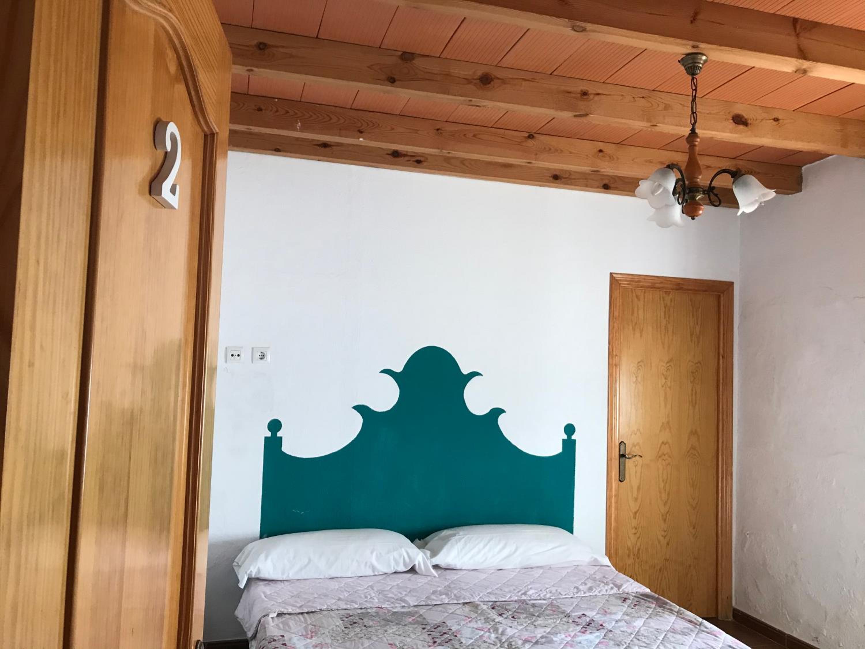 Two Connecting Double Rooms (CA00978) photo 3