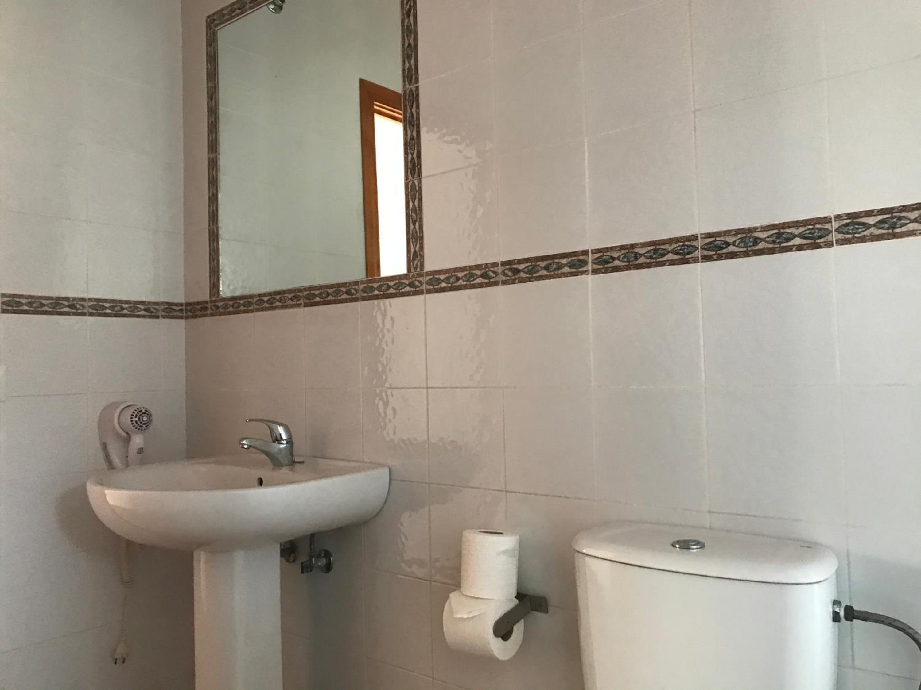 Two Connecting Double Rooms (CA00978) photo 2