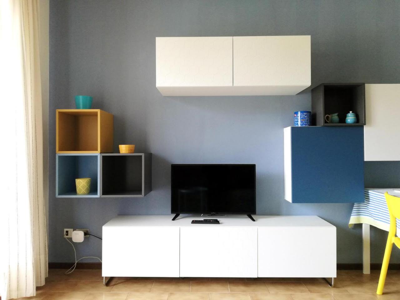 One-Bedroom Apartment - Photo 12