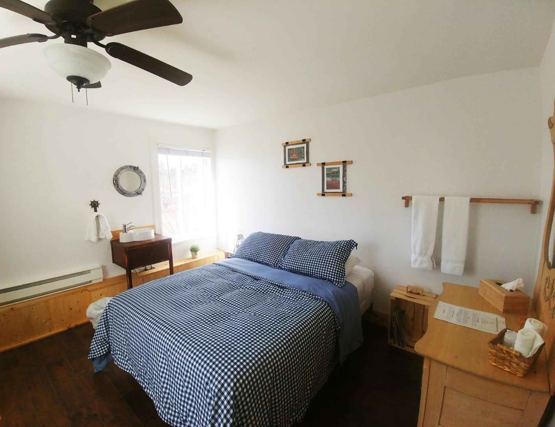 Double Room with Shared Bathroom