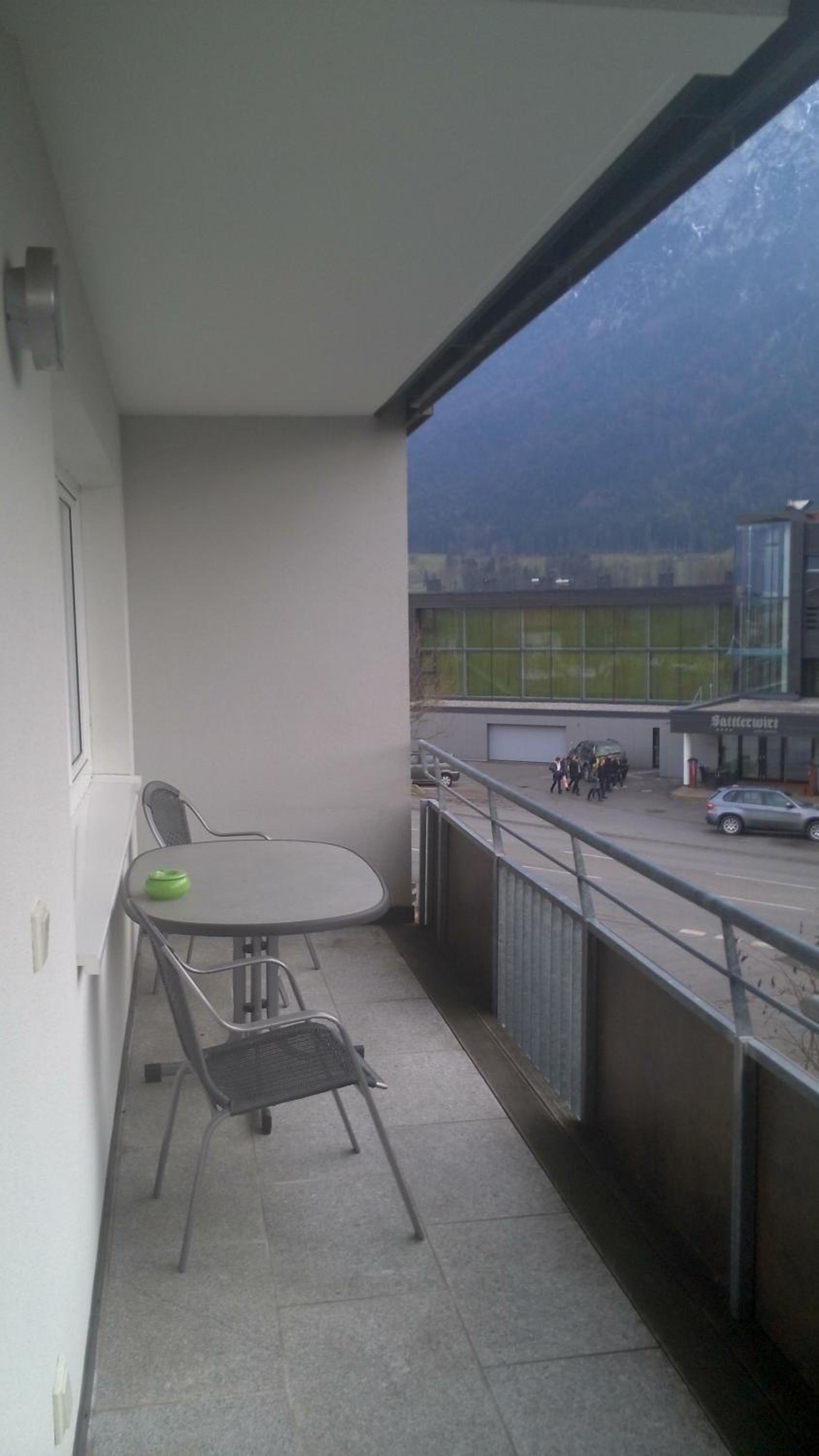 Two-Bedroom Apartment with Balcony photo 3