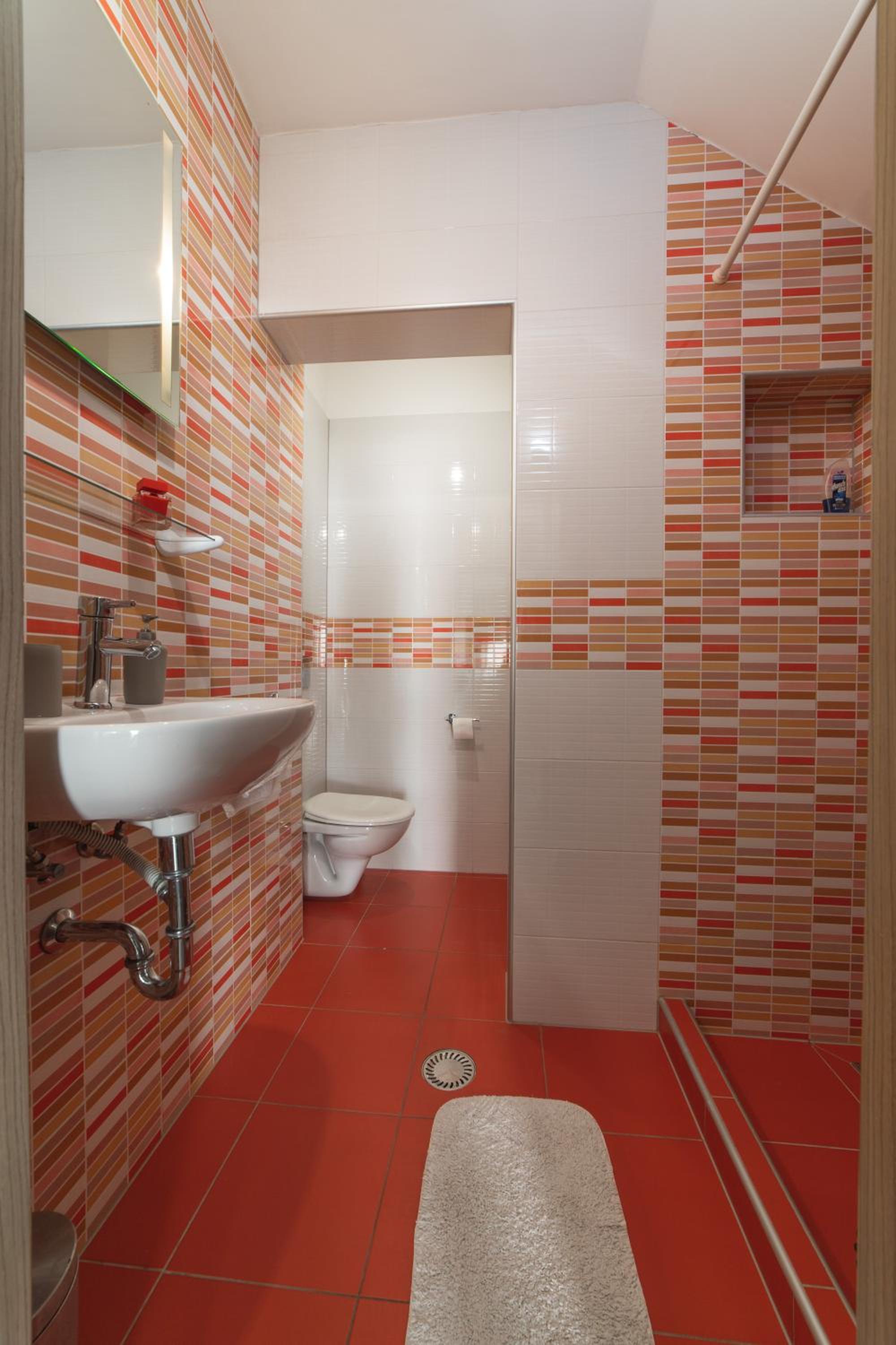 Two-Bedroom Apartment - Photo 3