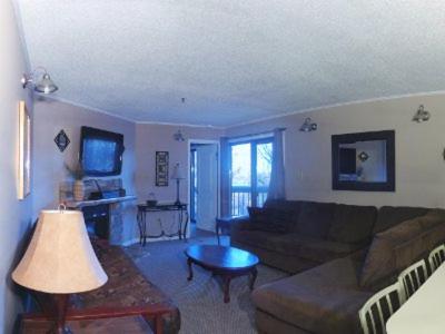 Three-Bedroom Apartment photo 1