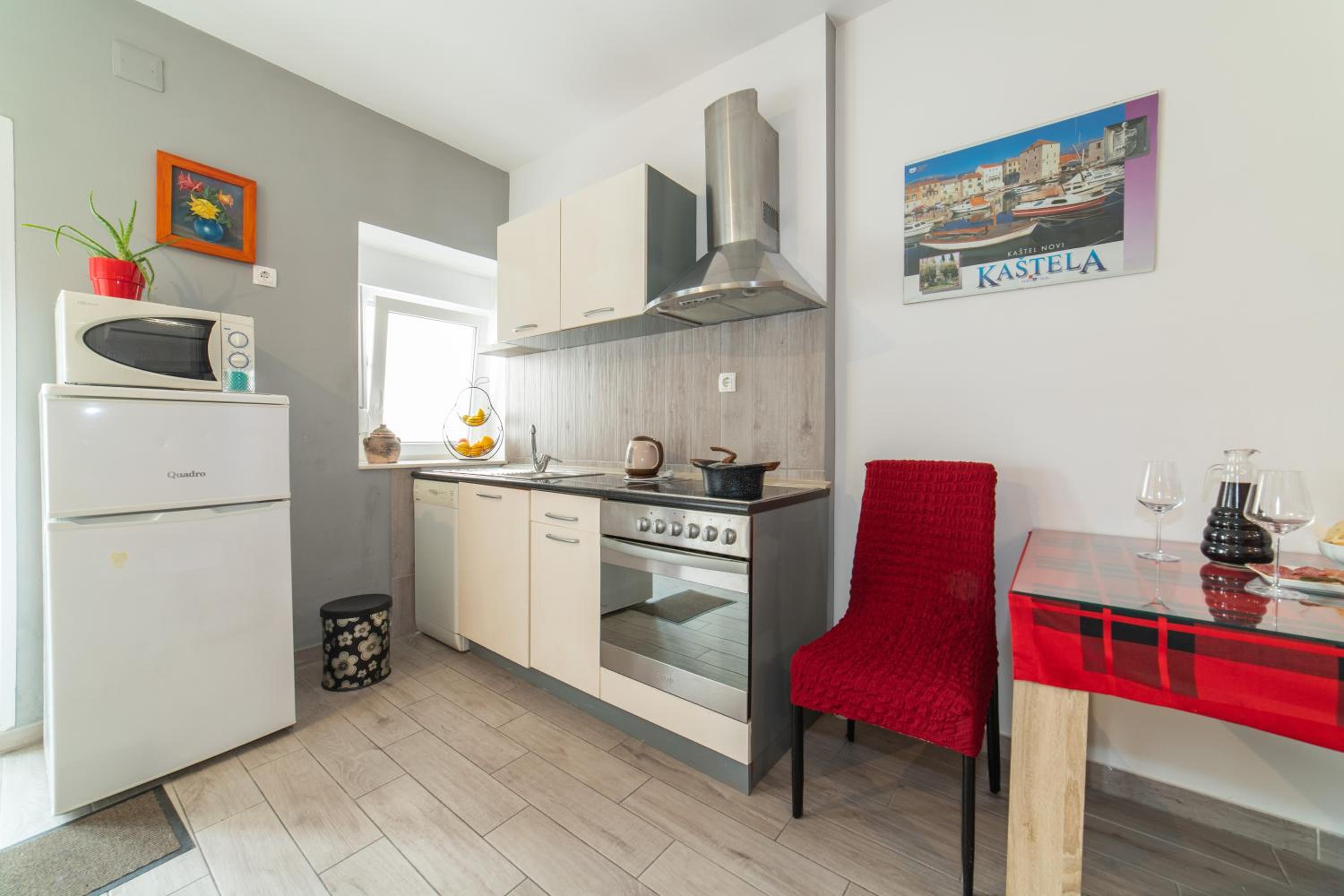Two-Bedroom Apartment - Photo 7
