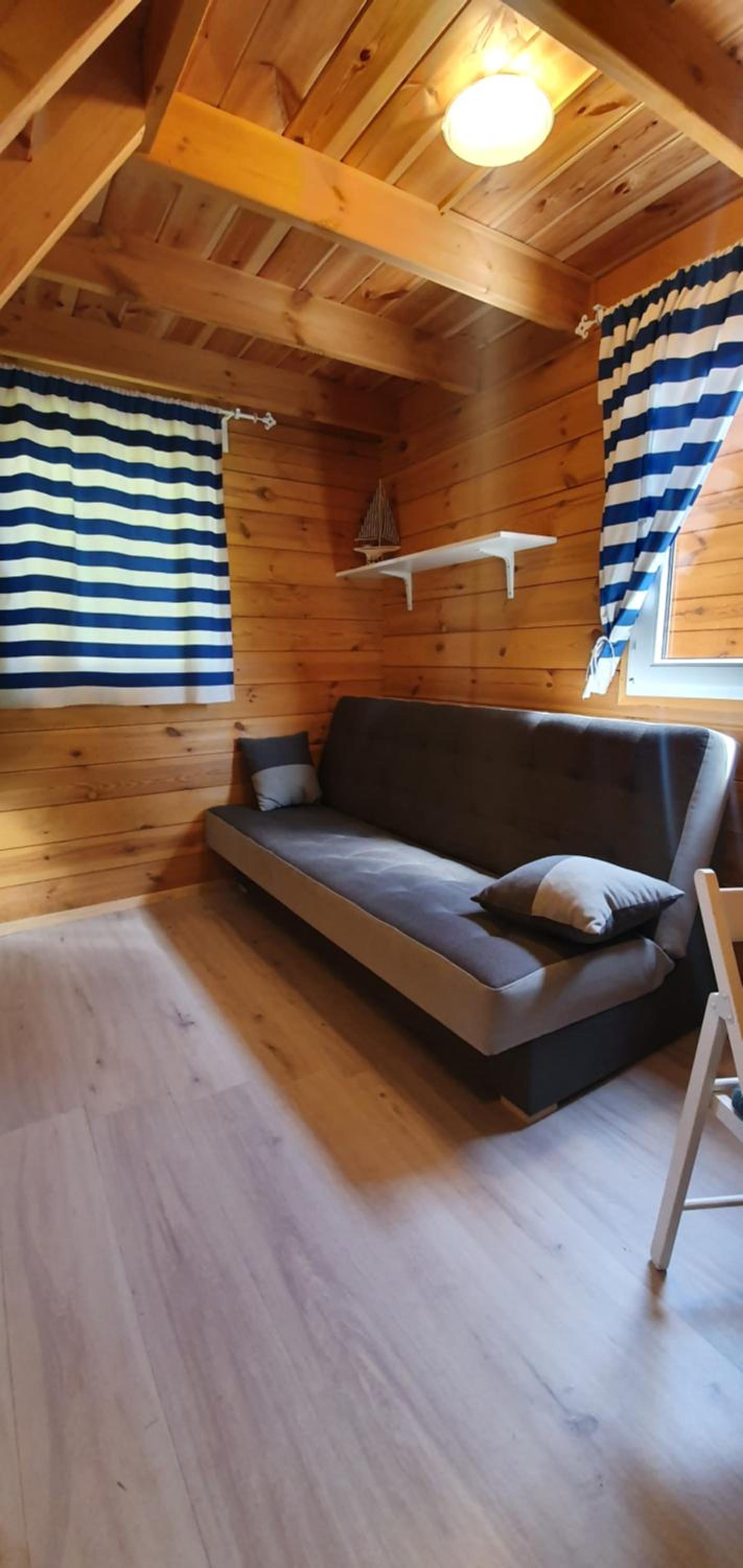 One-Bedroom House - Photo 4