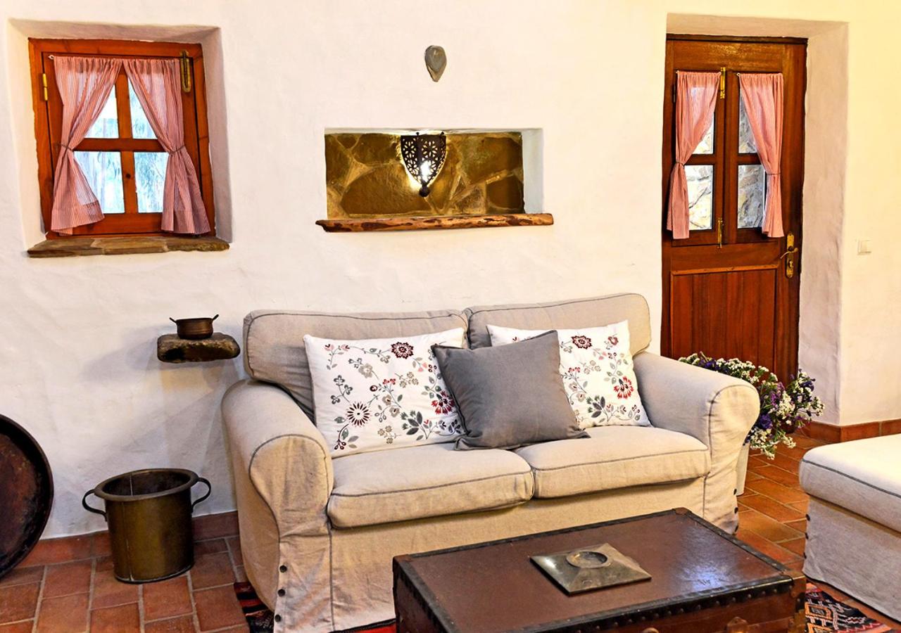 Two-Bedroom House photo 3