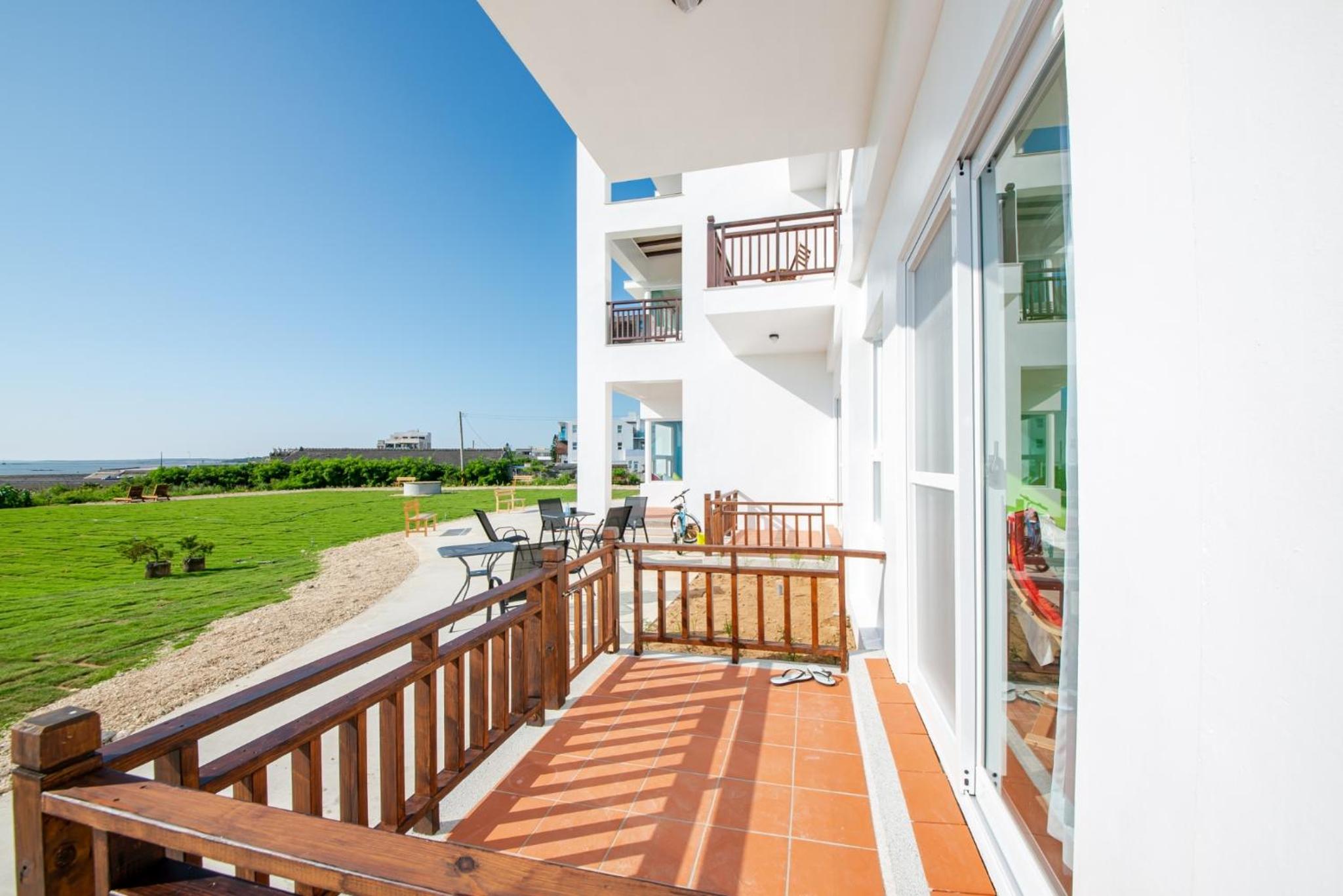 Superior Twin Room with Sea View photo 1