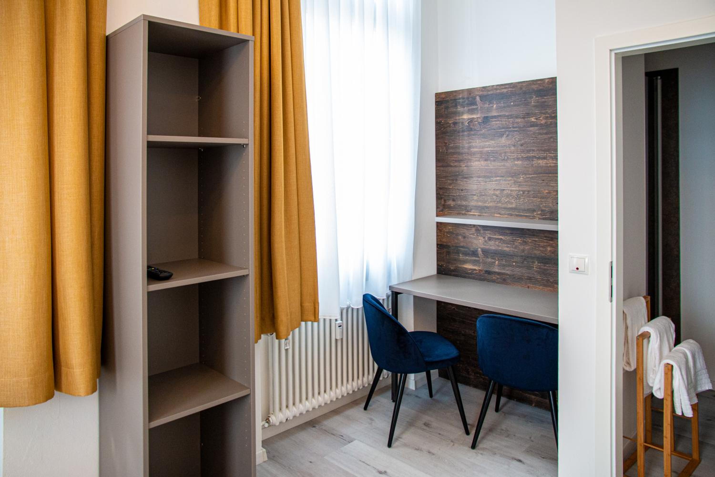 Standard Double Room - Photo 4