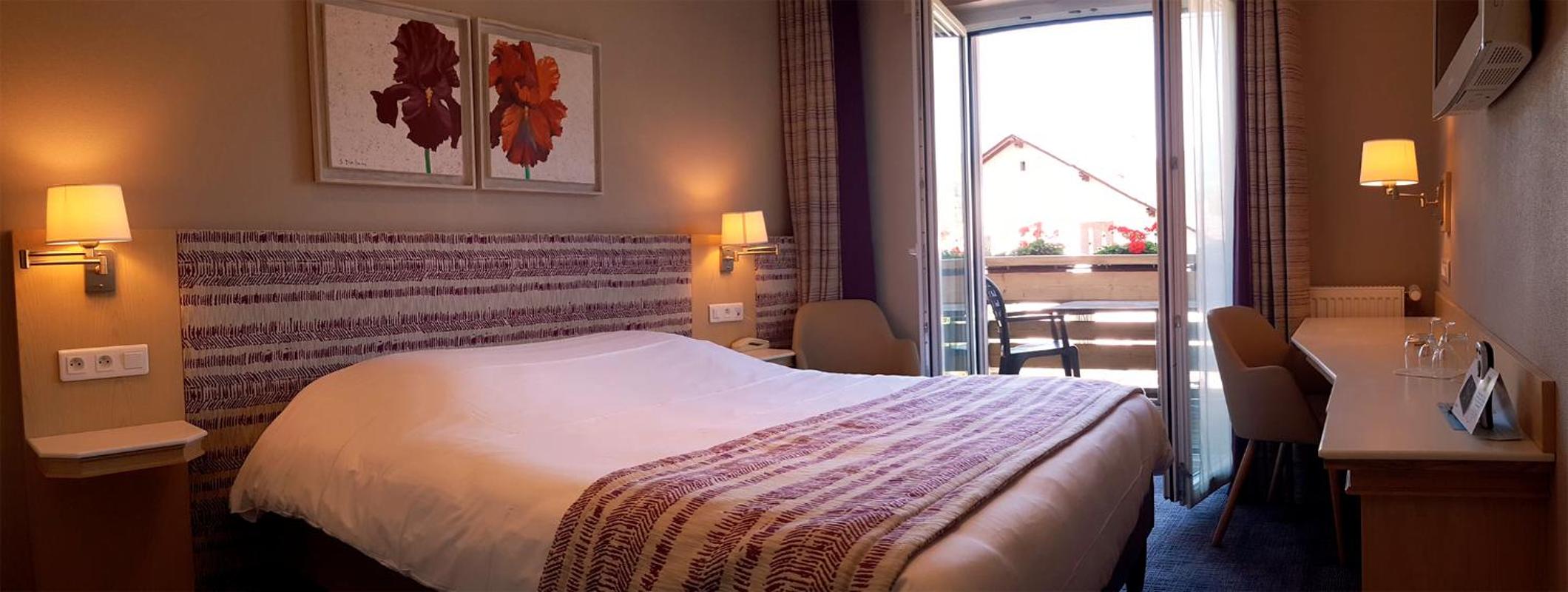 Room with Balcony - Photo 1