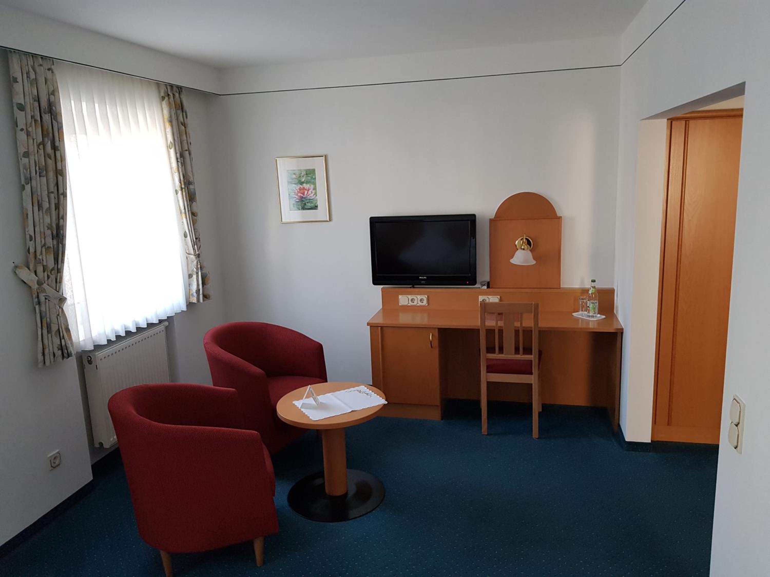 Standard Double Room - Photo 3