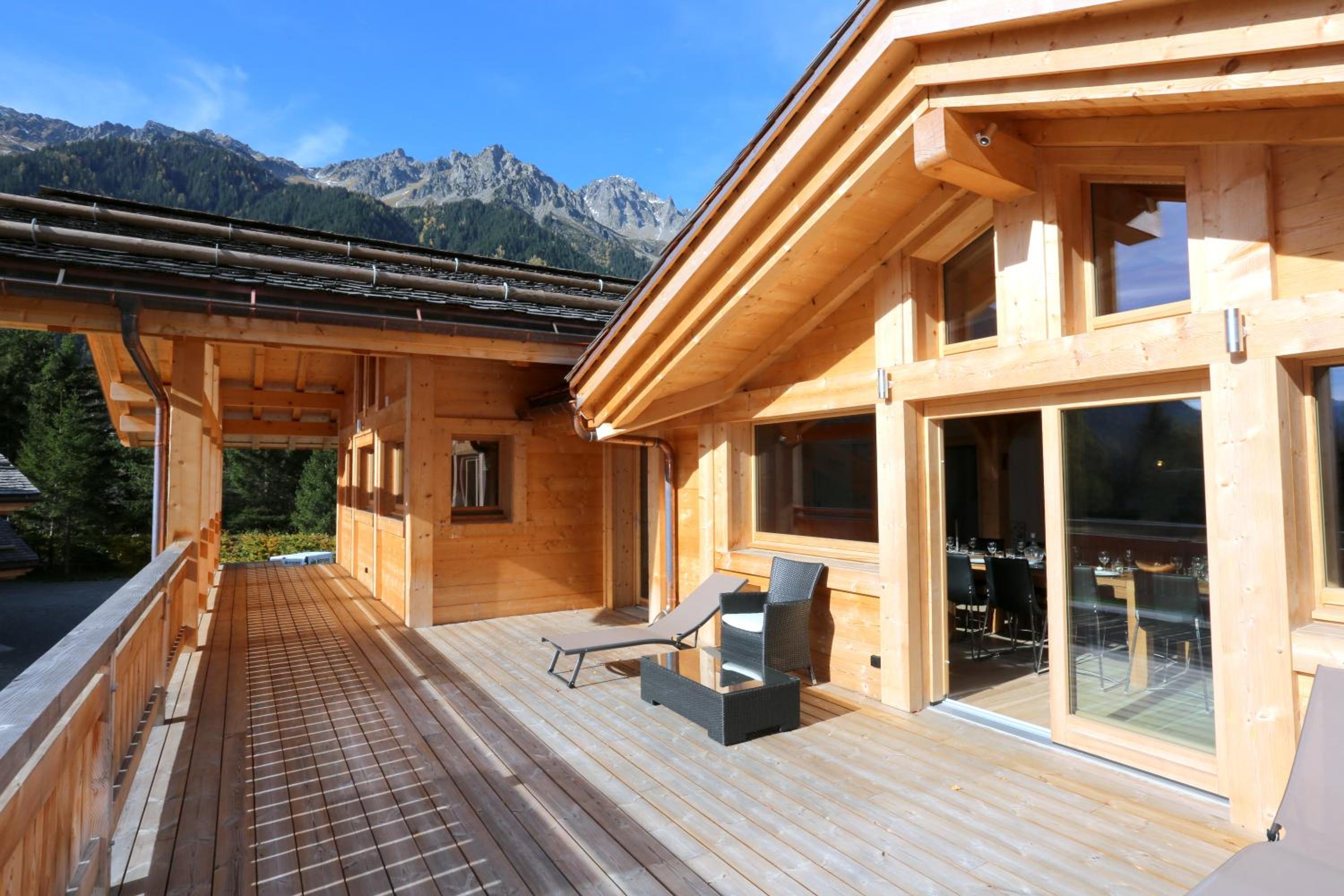 Five-Bedroom Chalet photo 2
