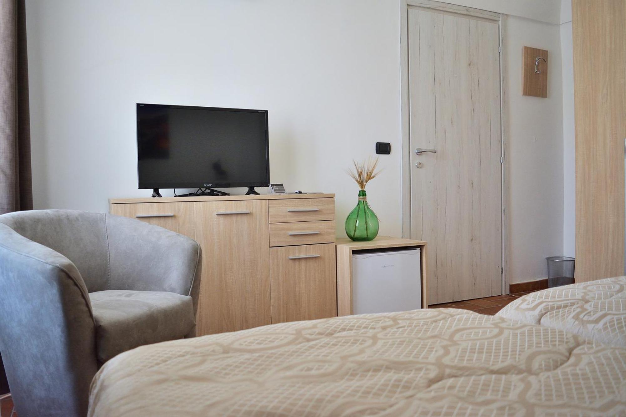 Double or Twin Room photo 1
