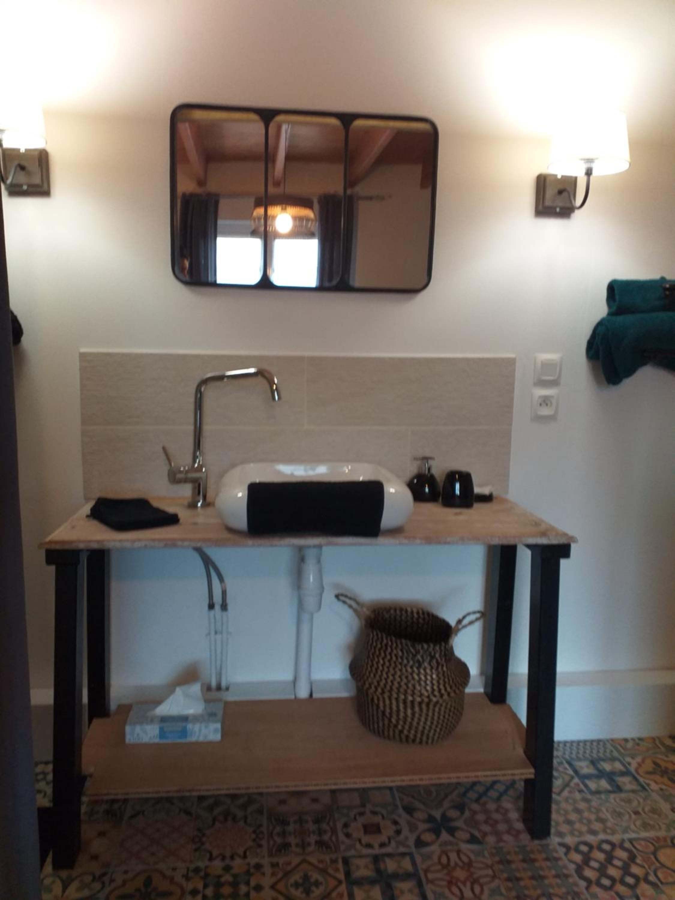 Standard Double Room - Photo 1