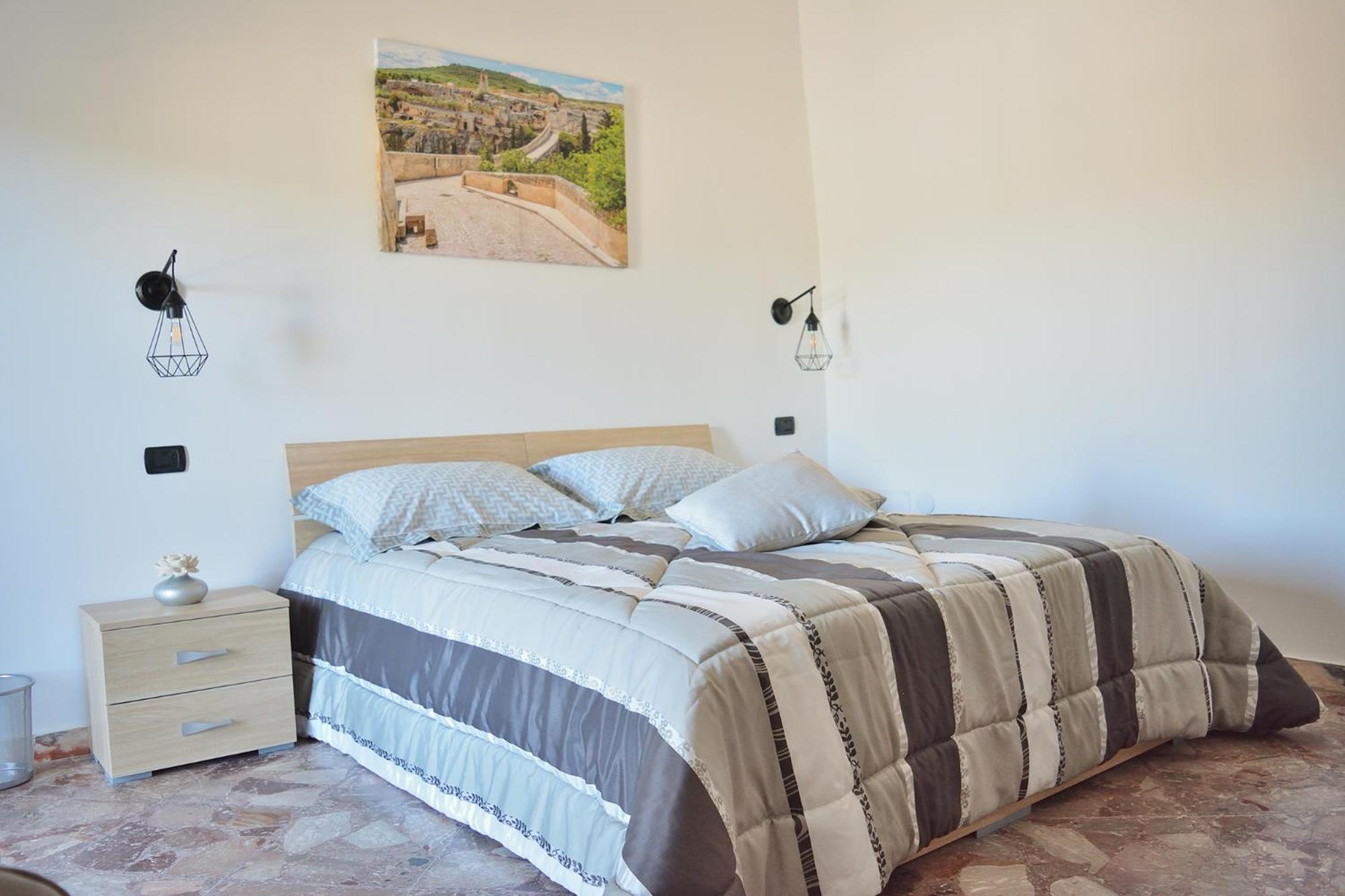 Double or Twin Room - Photo 8