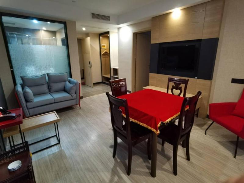 Executive Suite