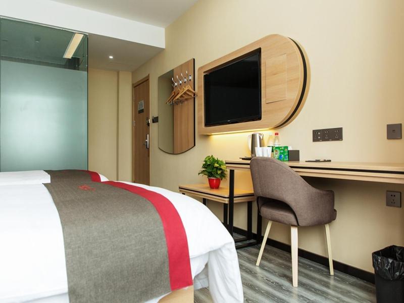 Standard Twin Room photo 3