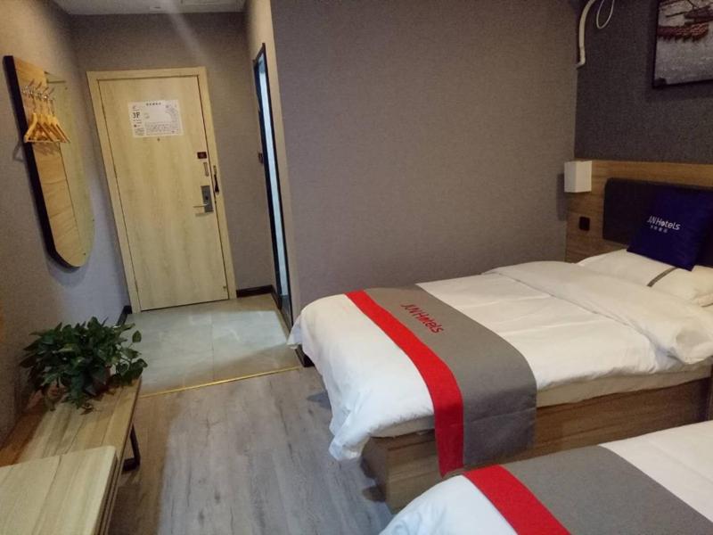 Superior Twin Room photo 3