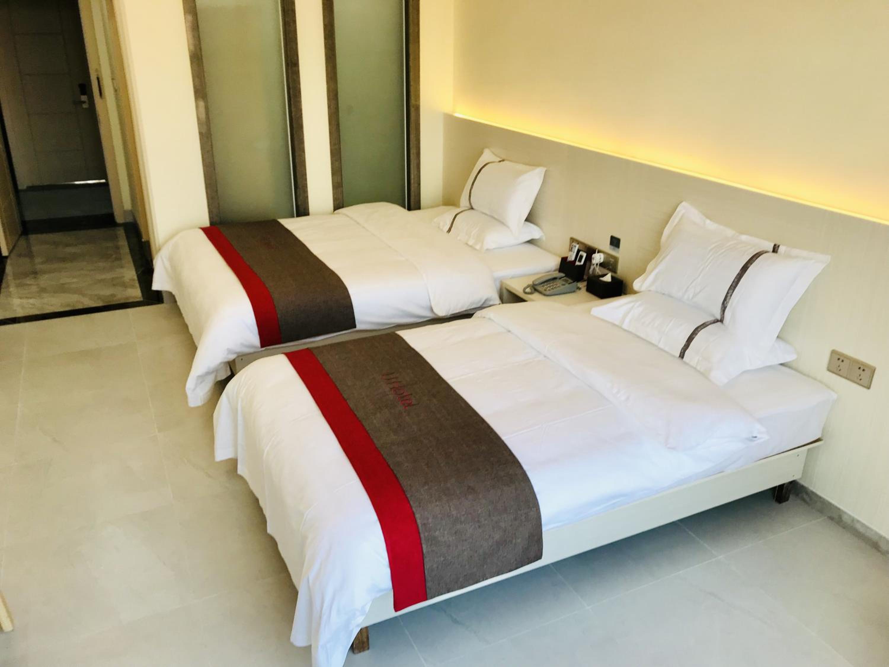Classic Twin Room